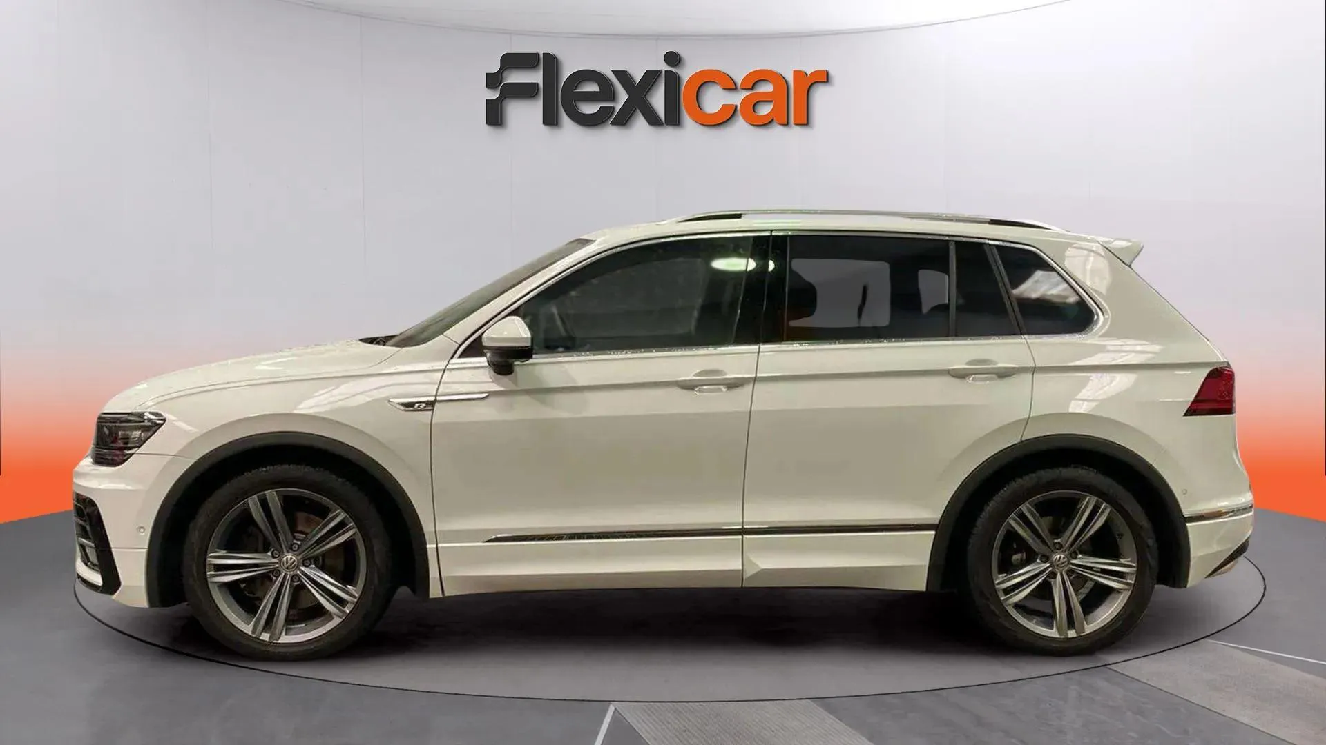 Volkswagen Tiguan Sport 2.0 TDI DSG 4Motion - foto 3