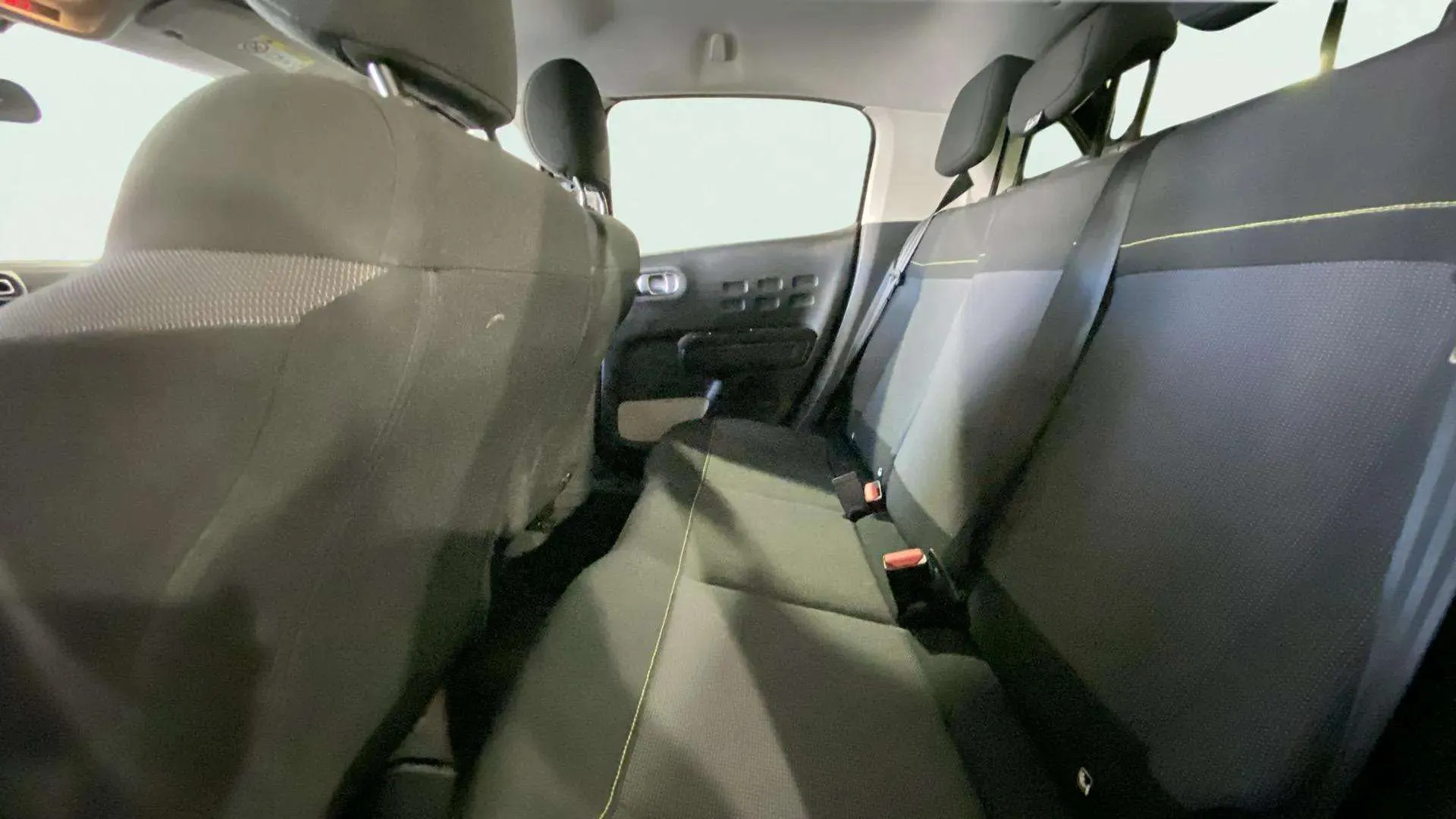Citroën C3 PureTech Shine - foto 17