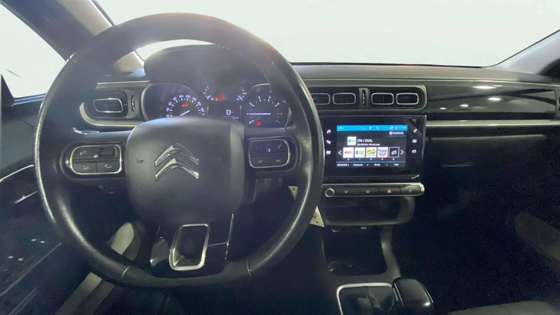 Citroën C3 PureTech Shine - foto 10