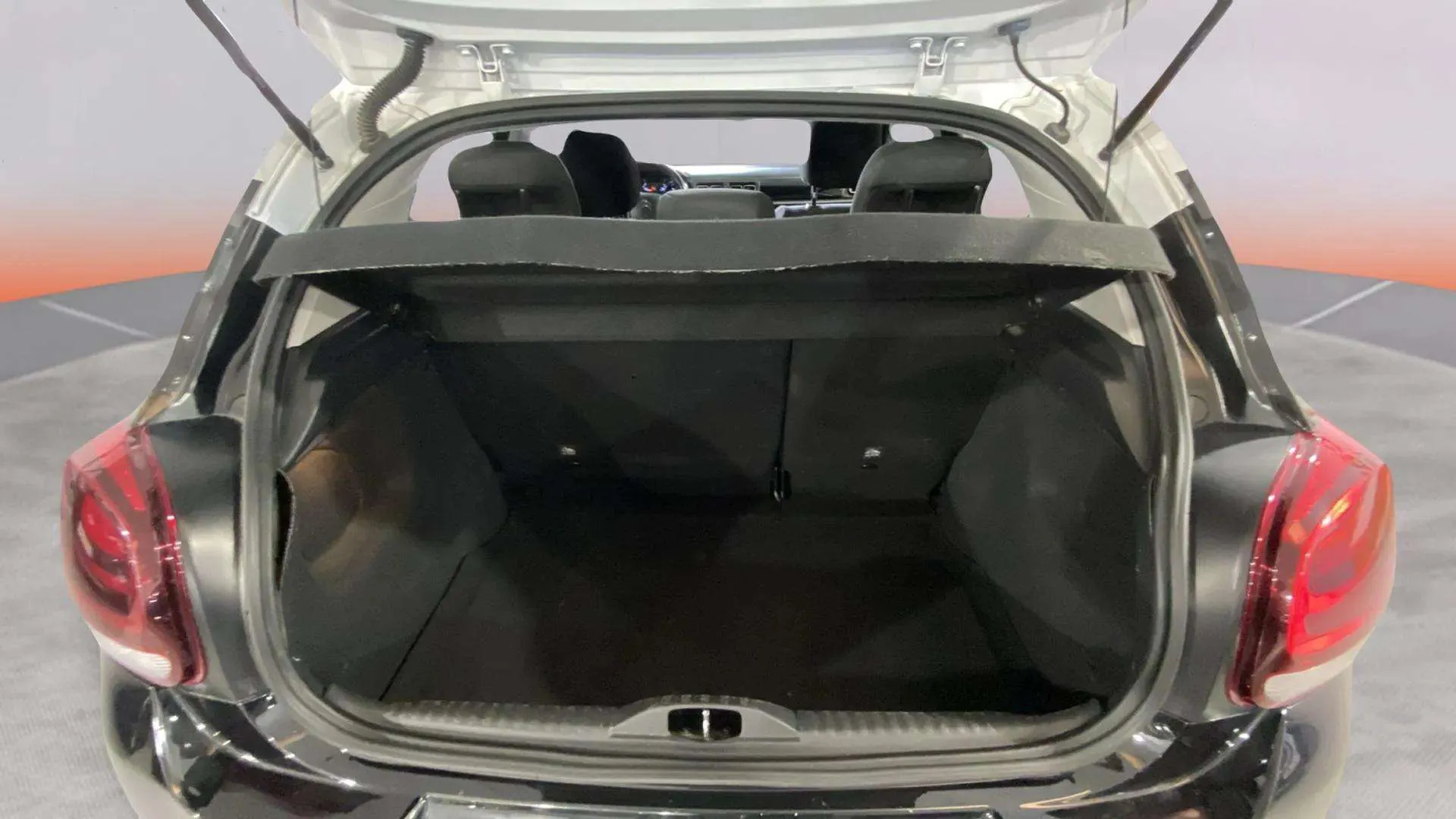 Citroën C3 PureTech Shine - foto 21