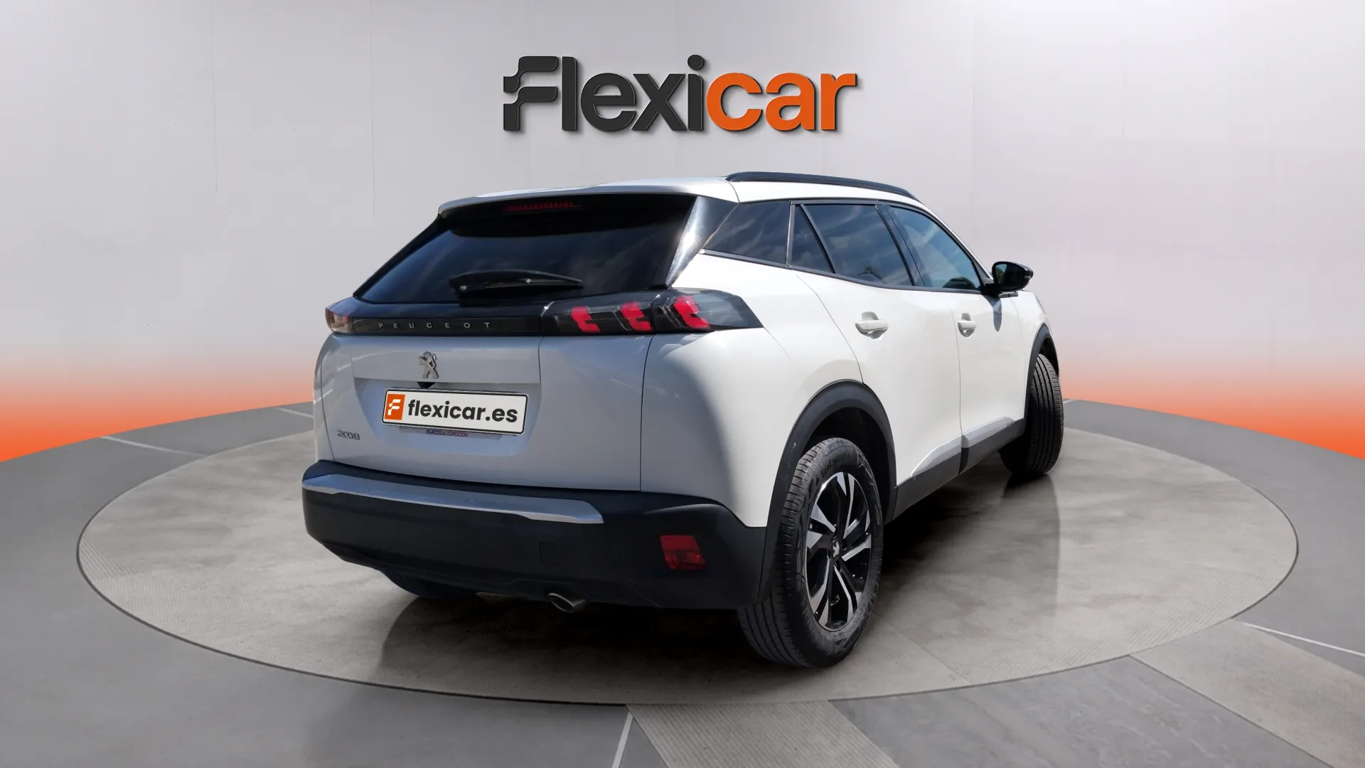Peugeot 2008 Allure Pack BlueHDi 130 EAT8 - foto 7