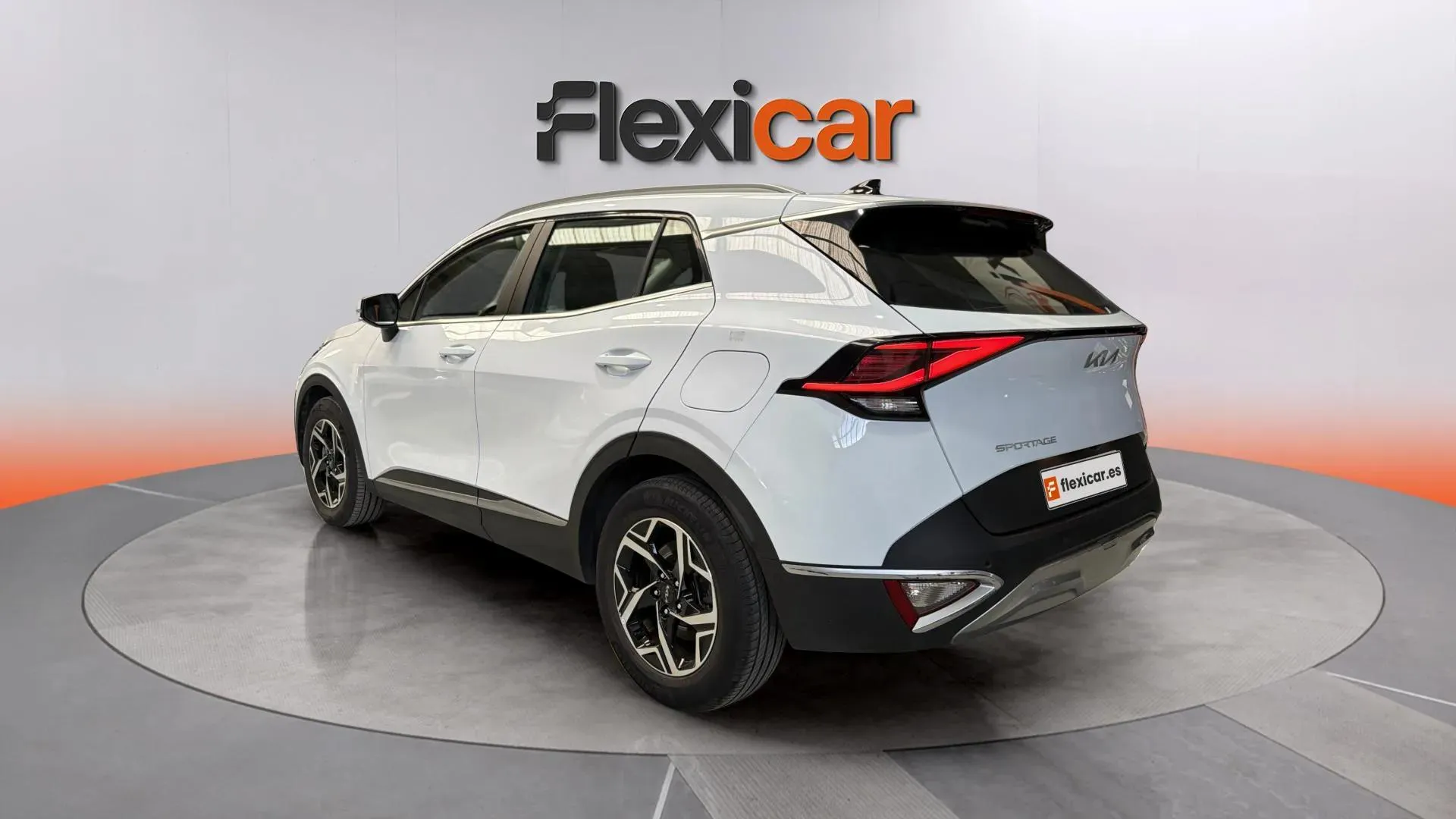 Kia Sportage 1.6 CRDi MHEV Business 4x2 - foto 6