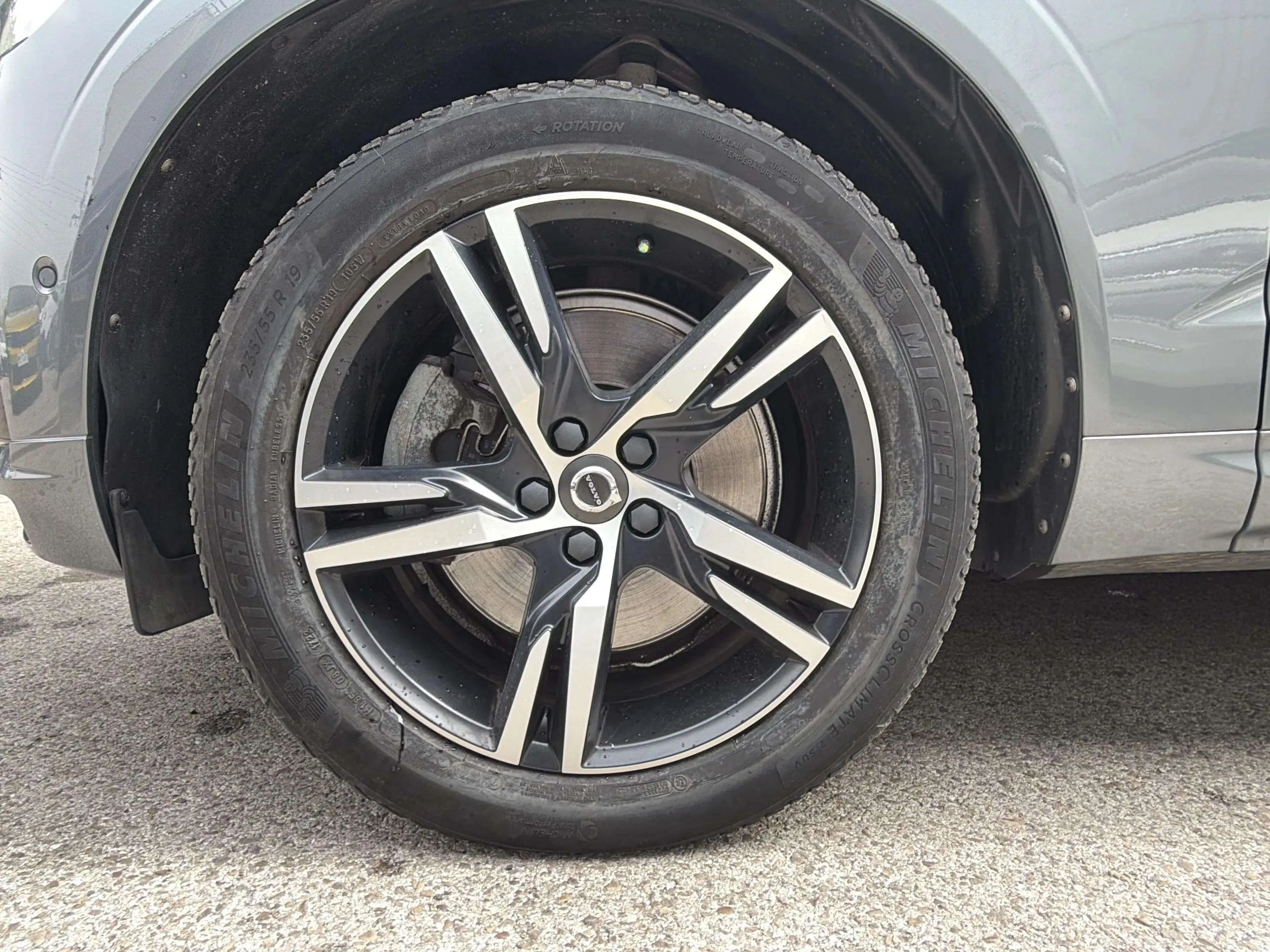 Volvo XC60 2.0 D4 R-Design - foto 28