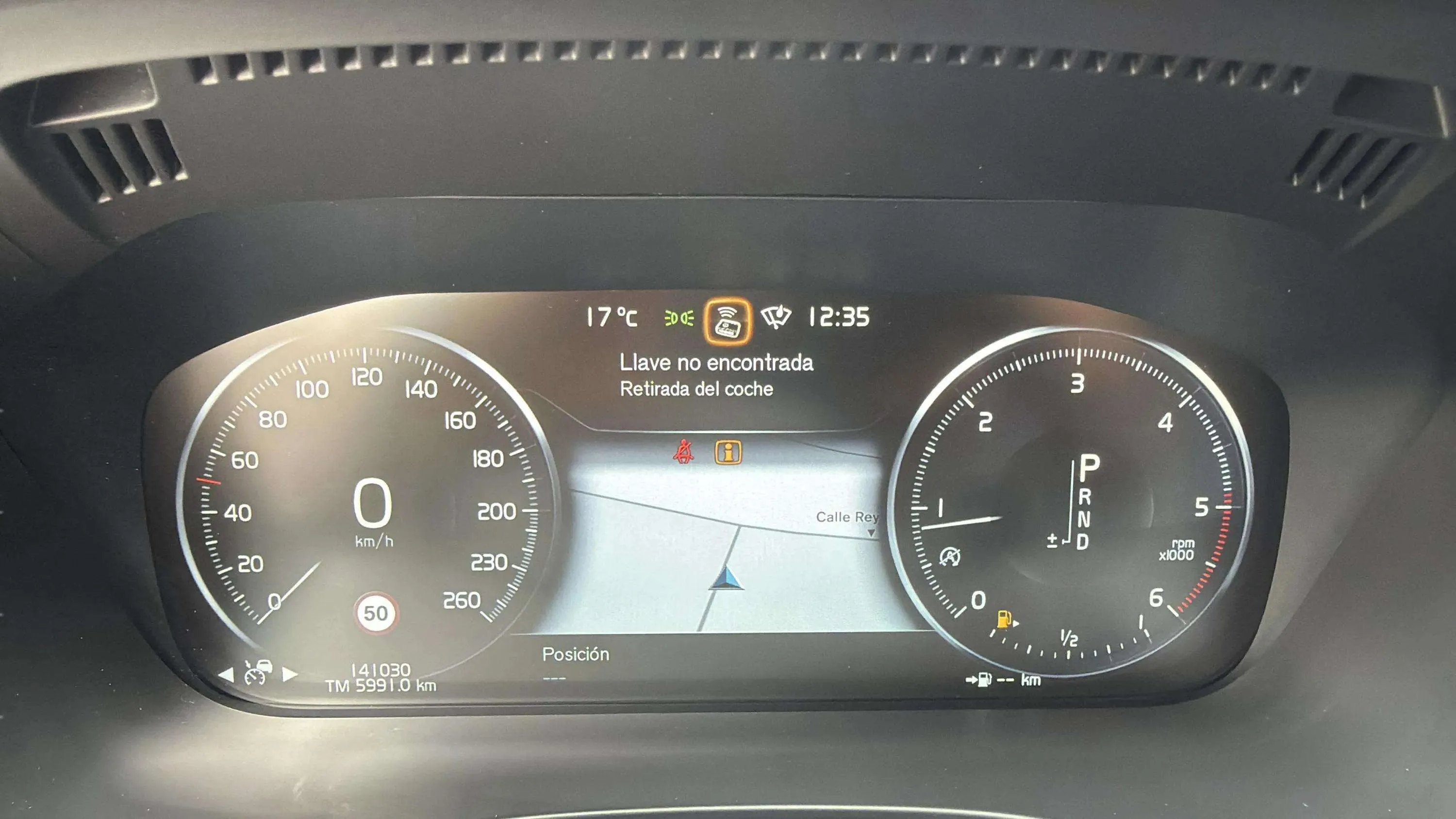 Volvo XC60 2.0 D4 R-Design - foto 12