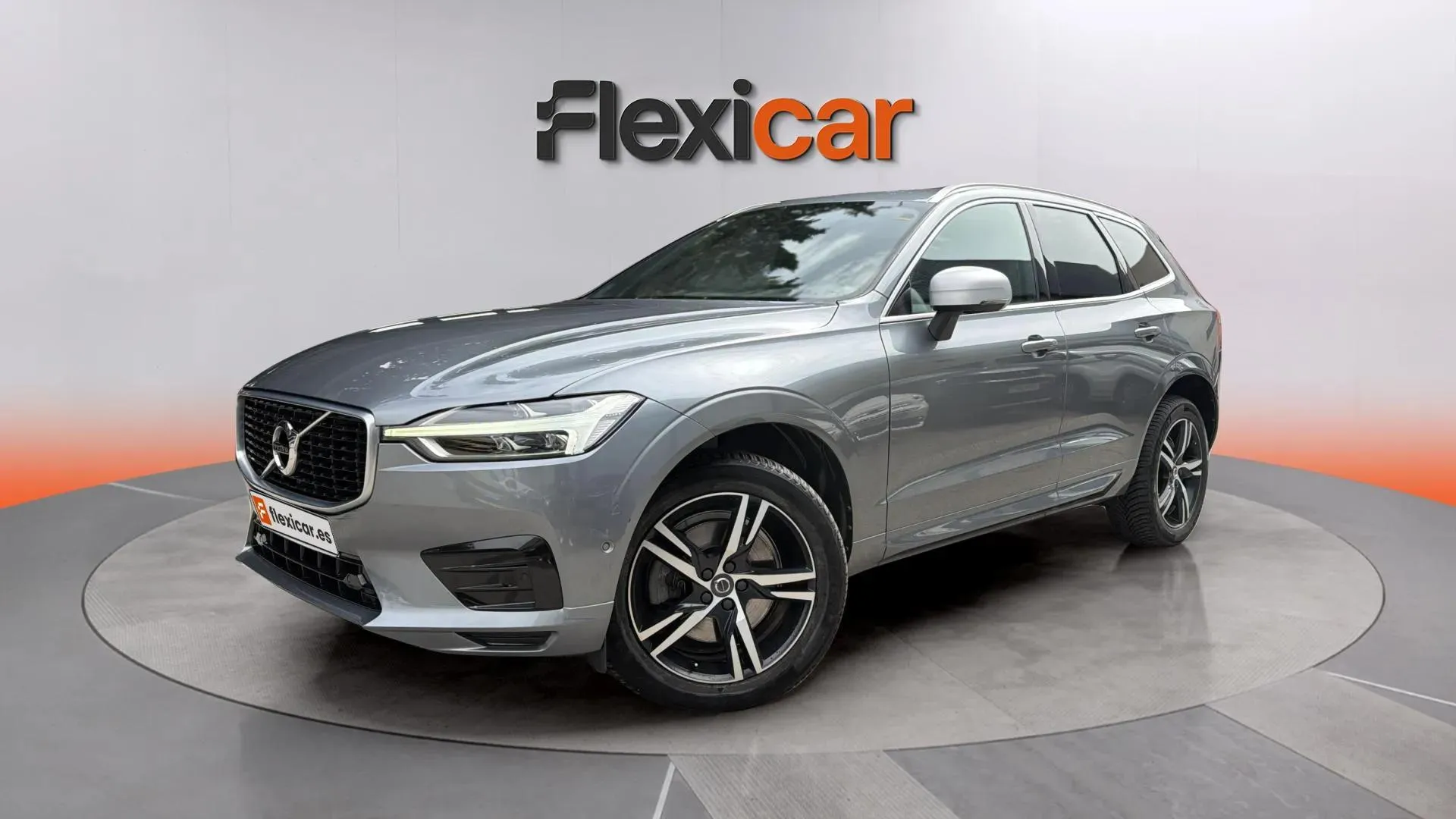 Volvo XC60 2.0 D4 R-Design - foto 3
