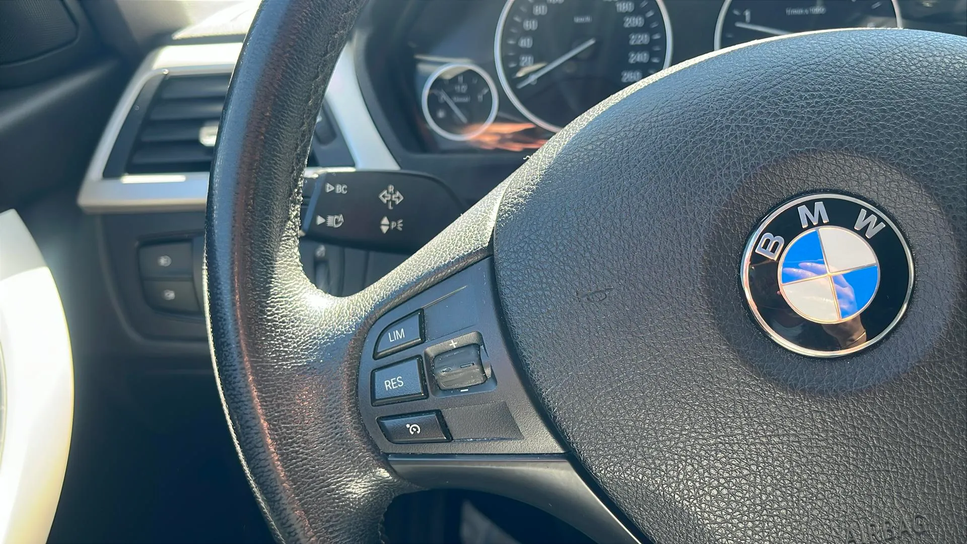 BMW Serie 3 320d EfficientDynamics - foto 18