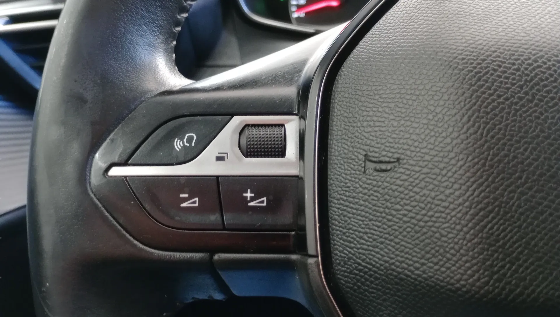 Peugeot 208 BlueHDi Active - foto 15