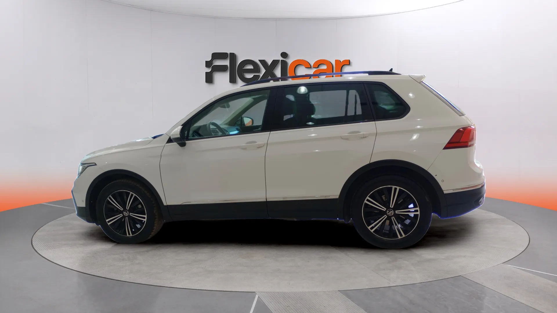 Volkswagen Tiguan Life 2.0 TDI DSG - foto 4