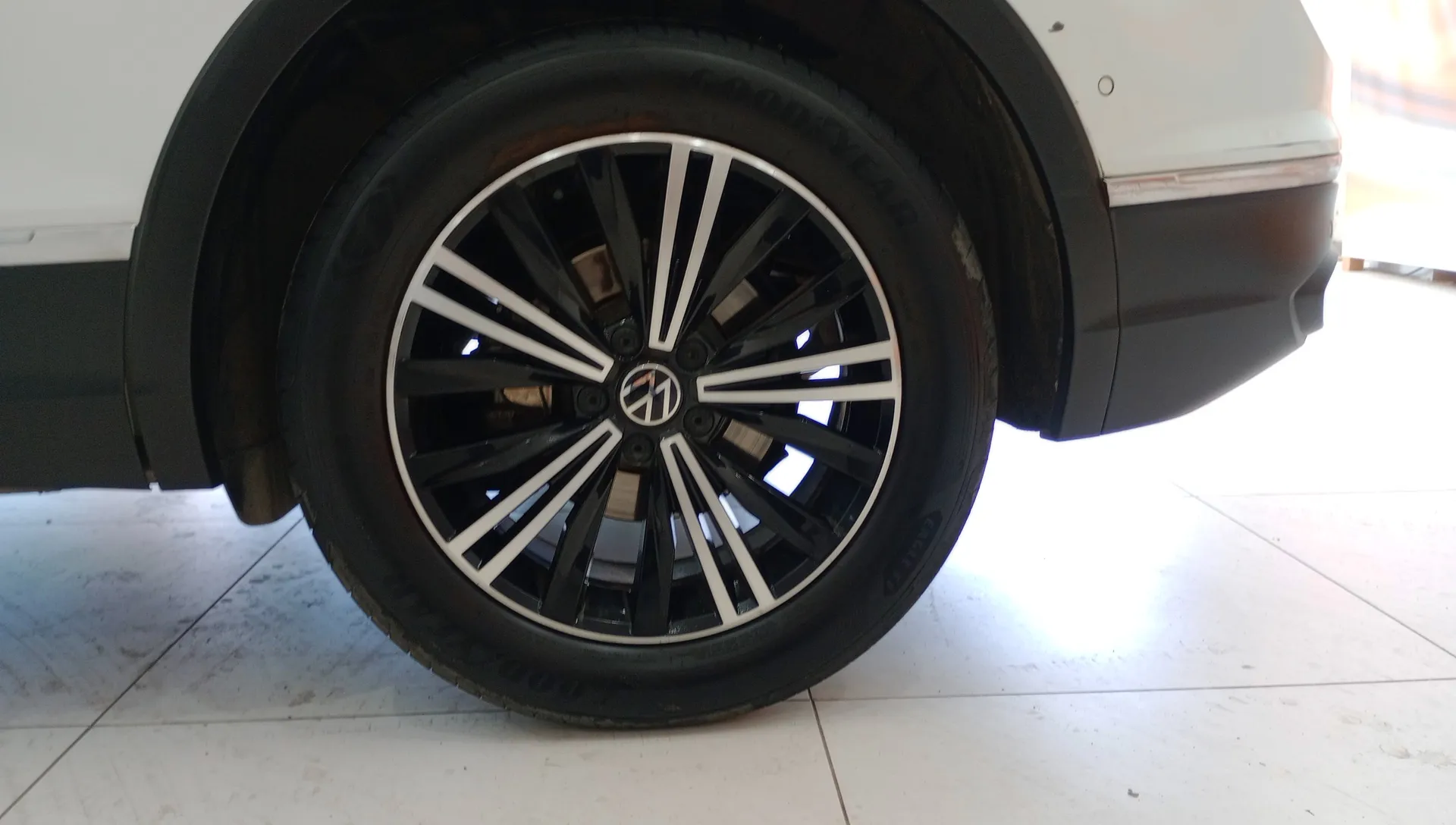 Volkswagen Tiguan Life 2.0 TDI DSG - foto 24