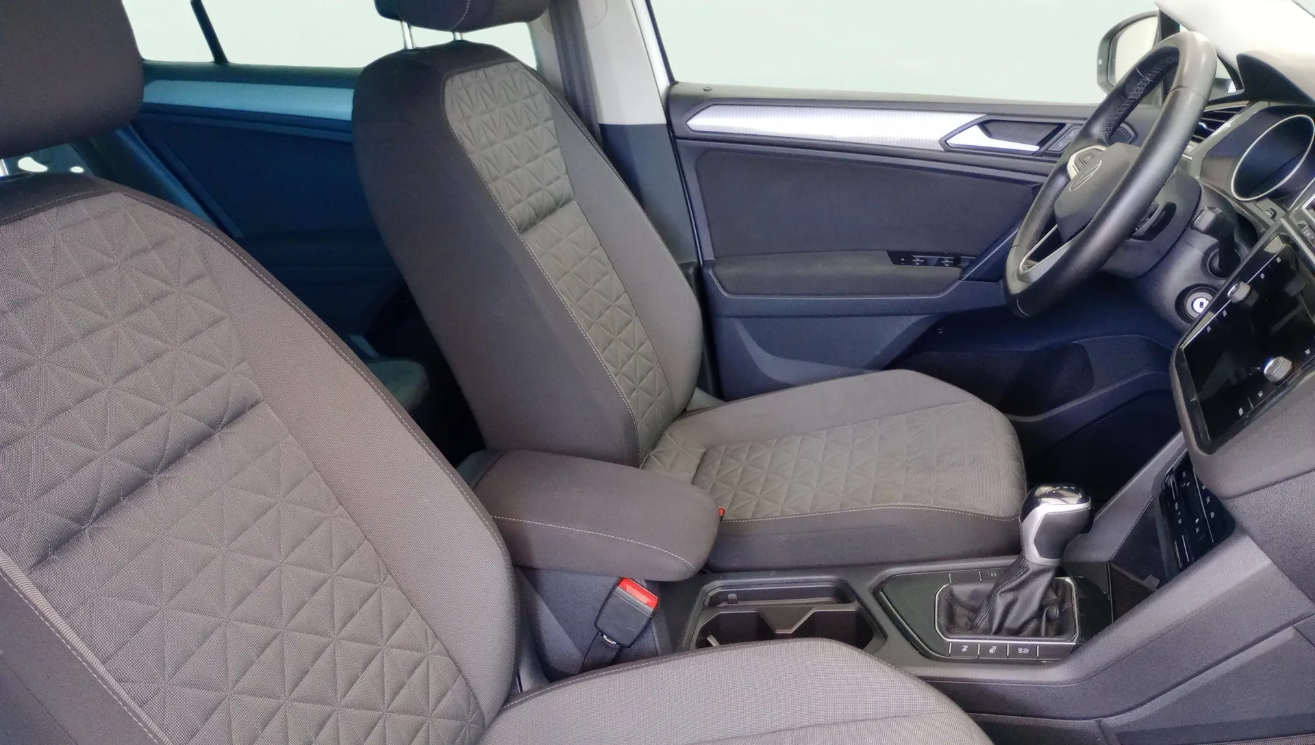 Volkswagen Tiguan Life 2.0 TDI DSG - foto 8