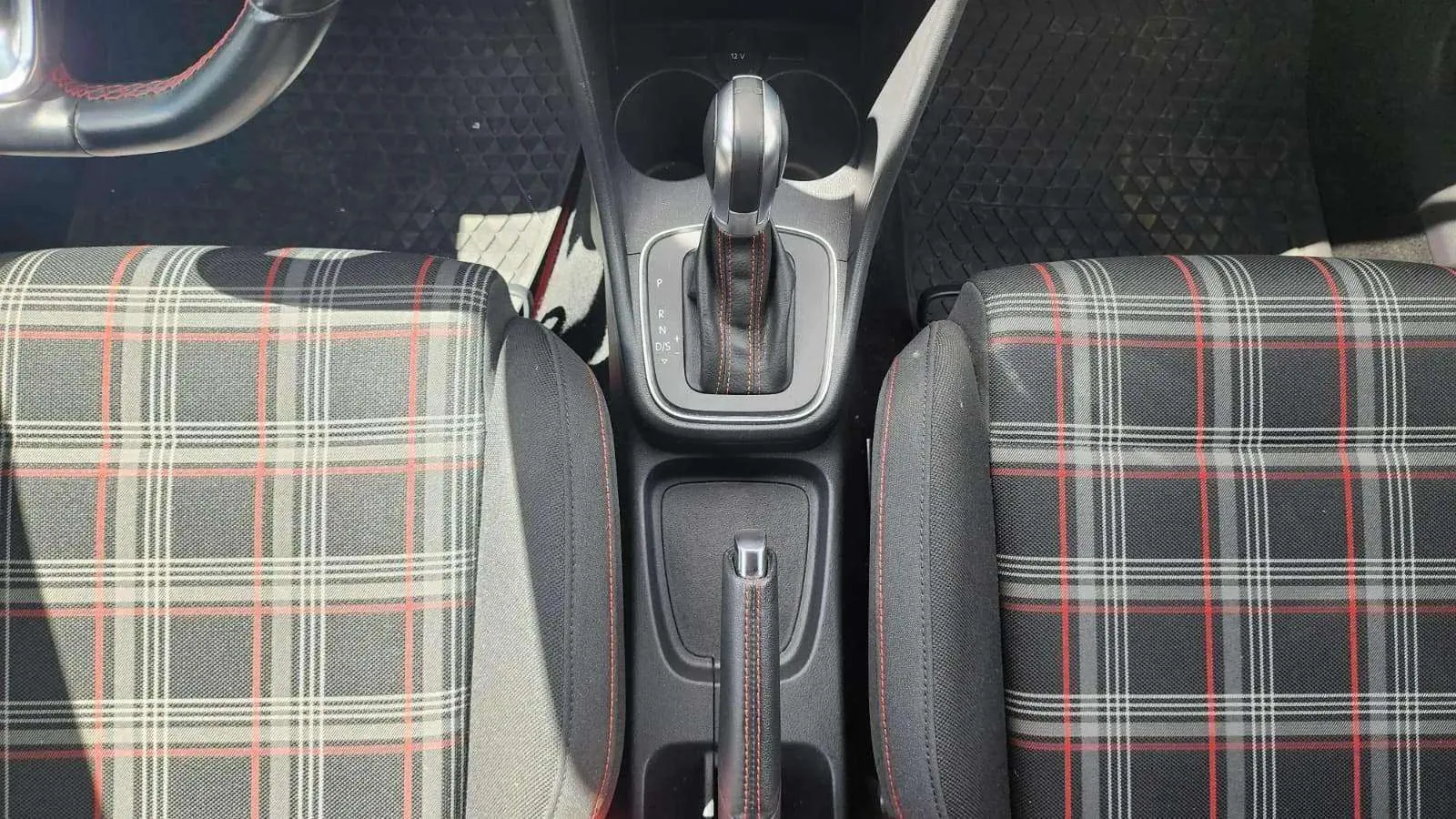 Volkswagen Polo GTI 1.8 TSI DSG - foto 17