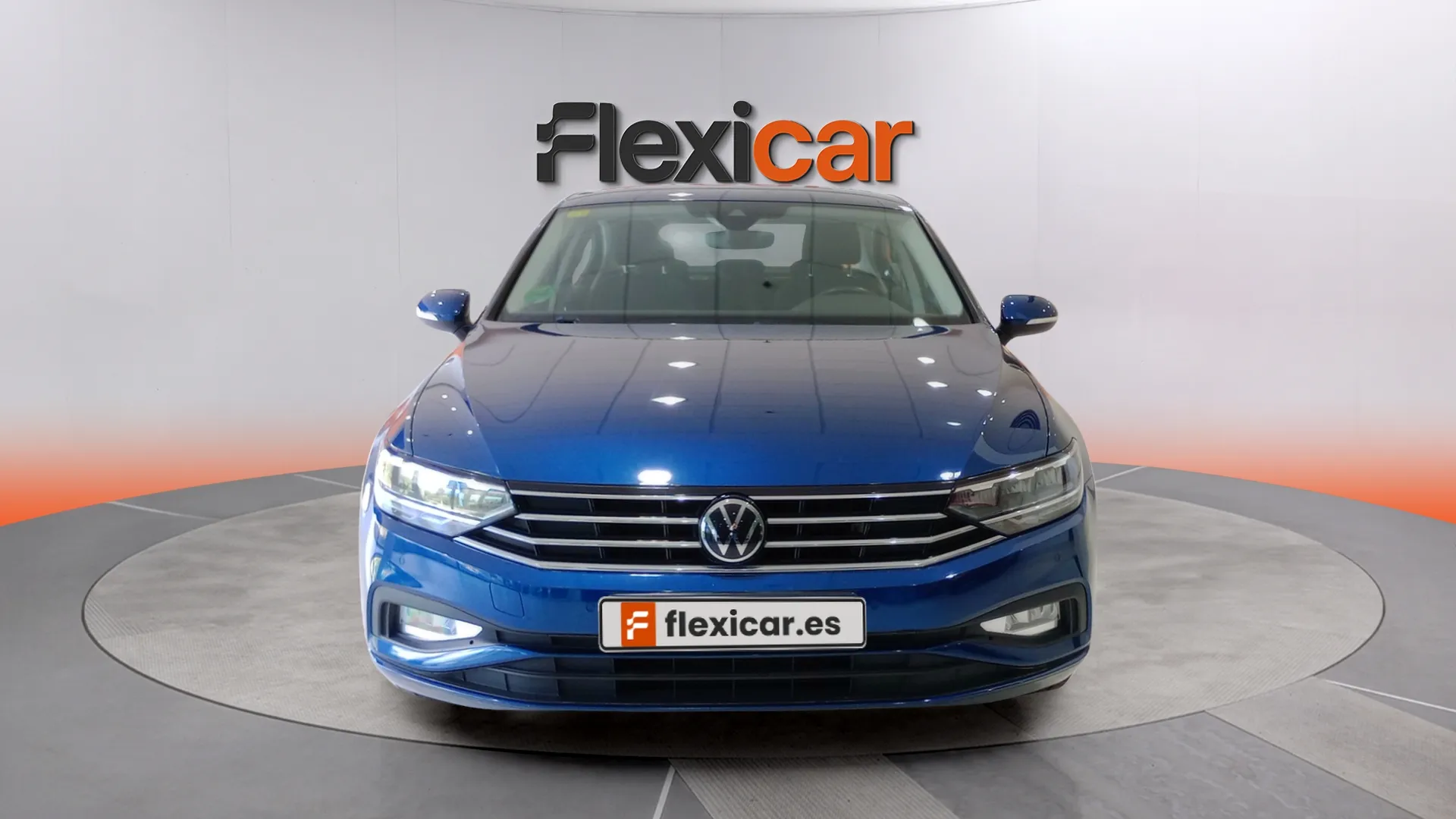 Volkswagen Passat Business 1.6 TDI DSG - foto 2