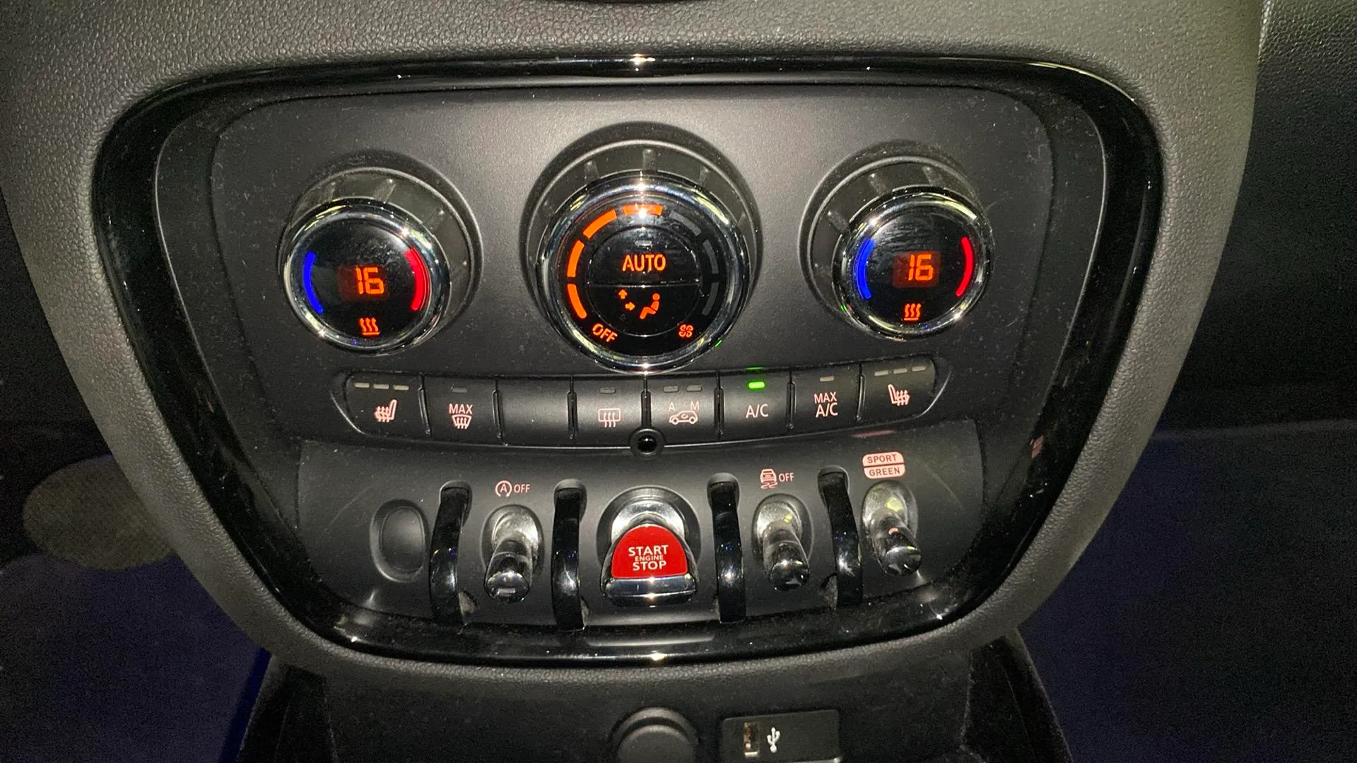 MINI Clubman Cooper D - foto 28