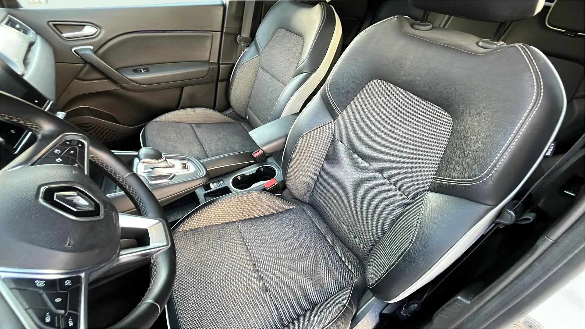 Renault Captur Intens E-Tech Híbrido - foto 15