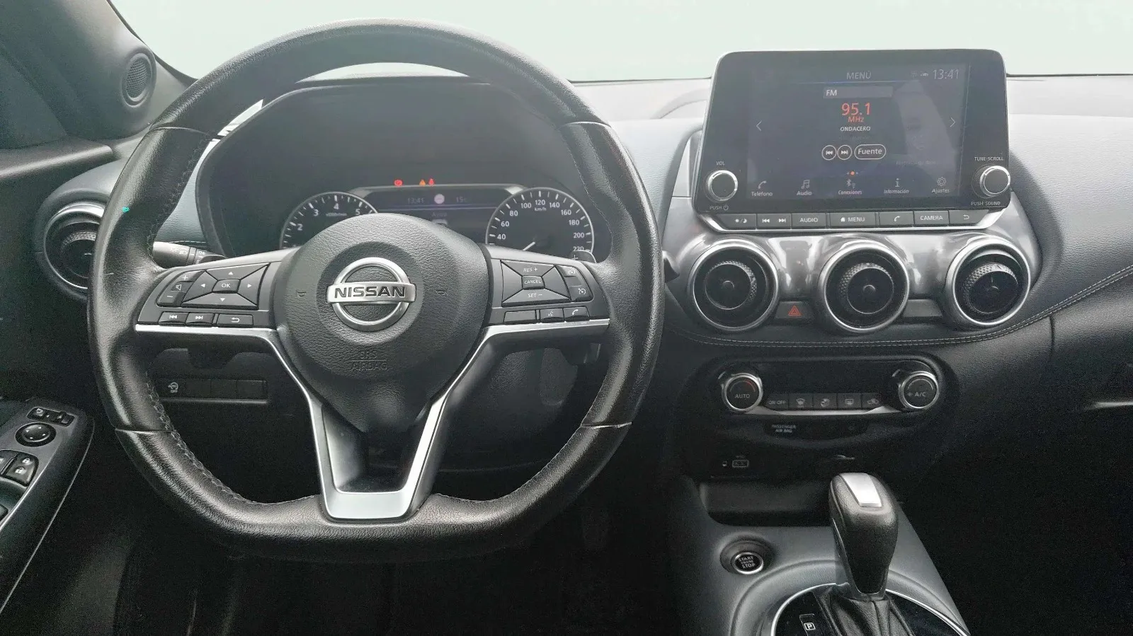 Nissan Juke DIG-T DCT N-Connecta - foto 9