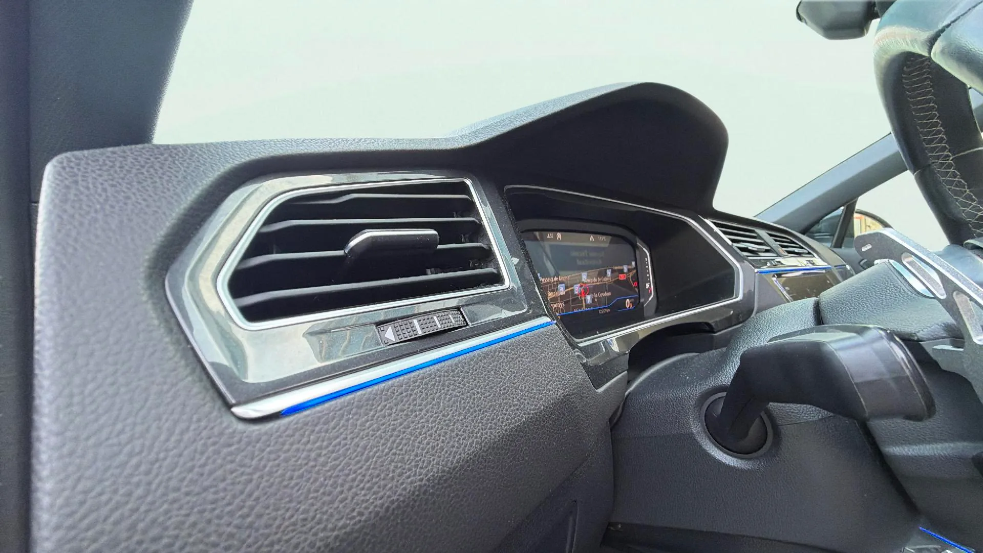 Volkswagen Tiguan Sport 2.0 TDI 4Motion DSG - foto 30