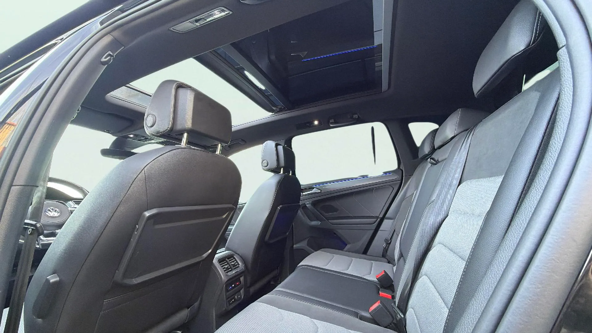 Volkswagen Tiguan Sport 2.0 TDI 4Motion DSG - foto 34