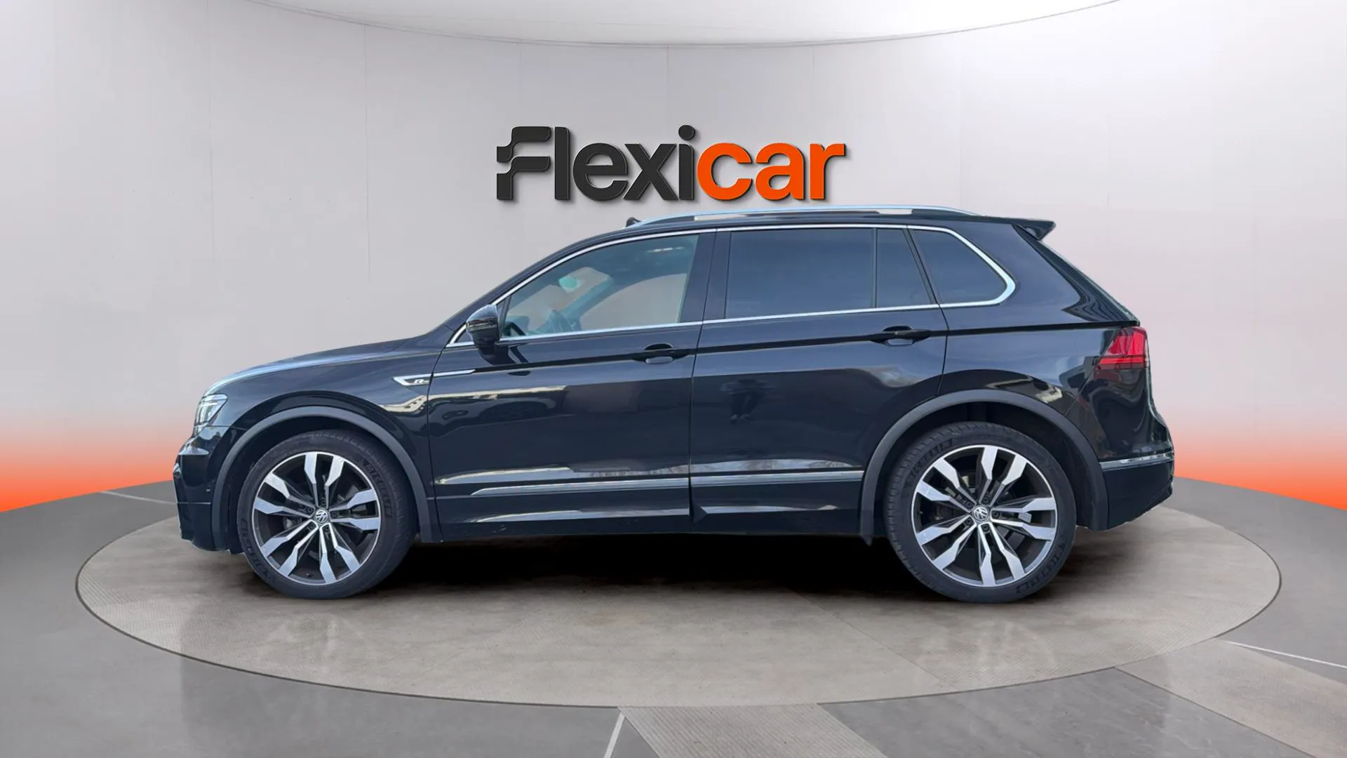 Volkswagen Tiguan Sport 2.0 TDI 4Motion DSG - foto 4