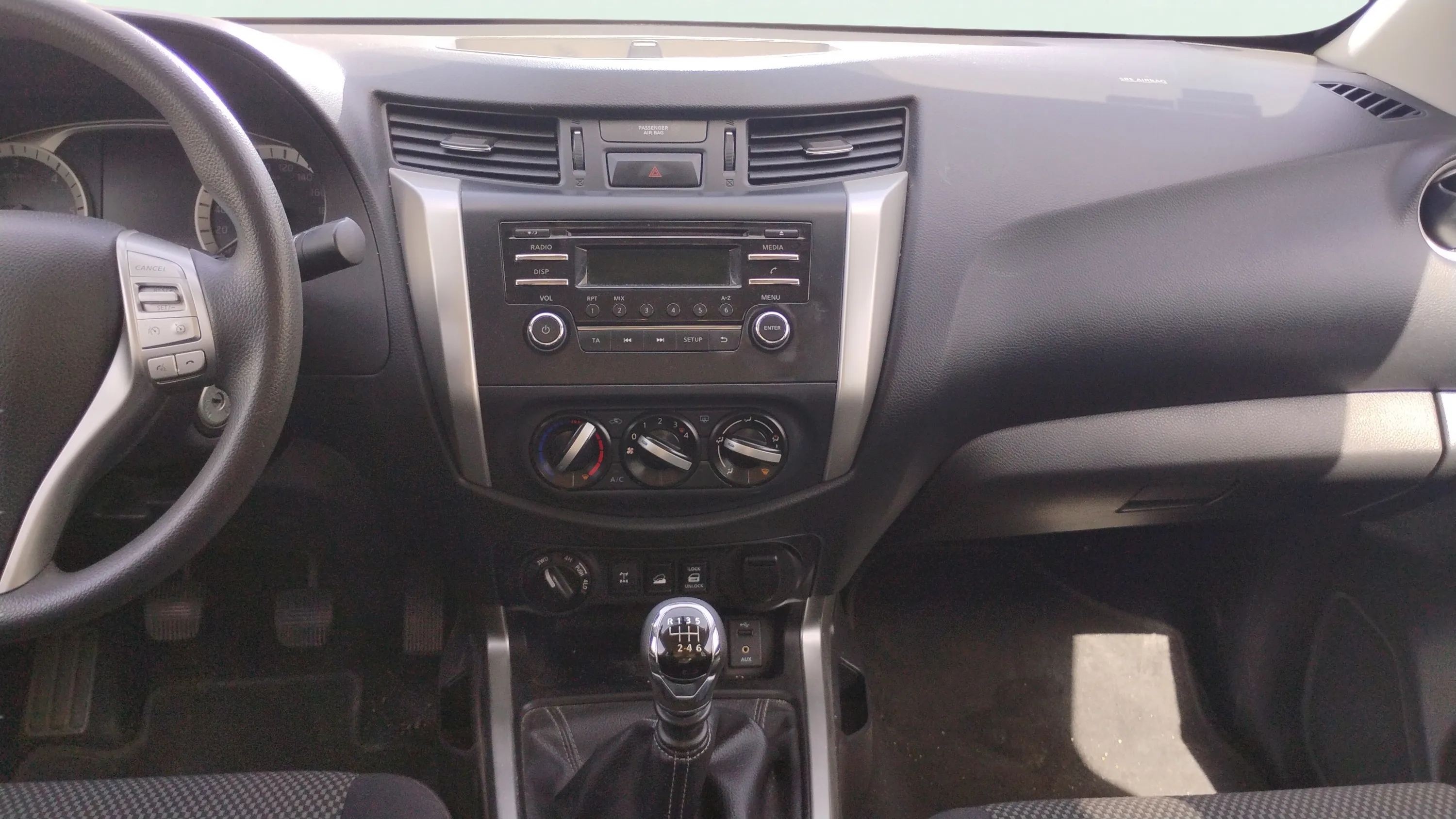 Nissan Navara - foto 7