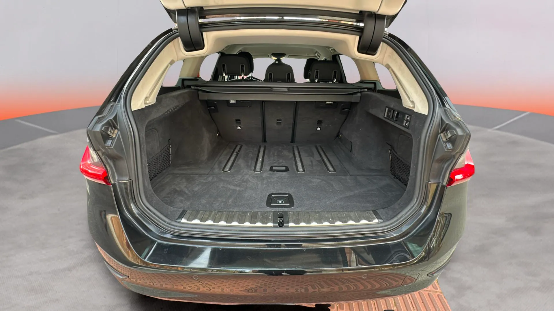 BMW Serie 3 320d .Touring - foto 10