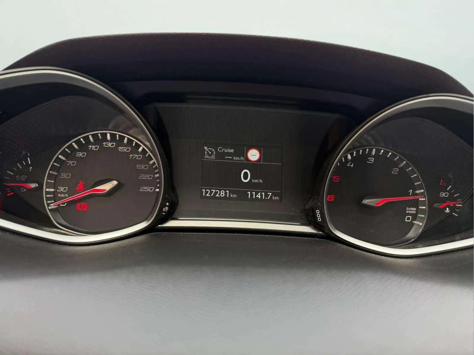 Peugeot 308 SW Access BlueHDi - foto 18