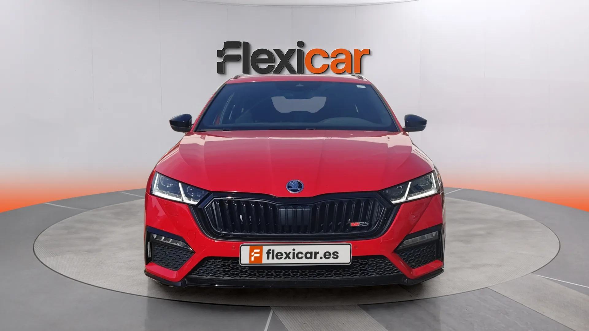 Škoda Octavia Combi 2.0 TSI DSG RS Plus - foto 2
