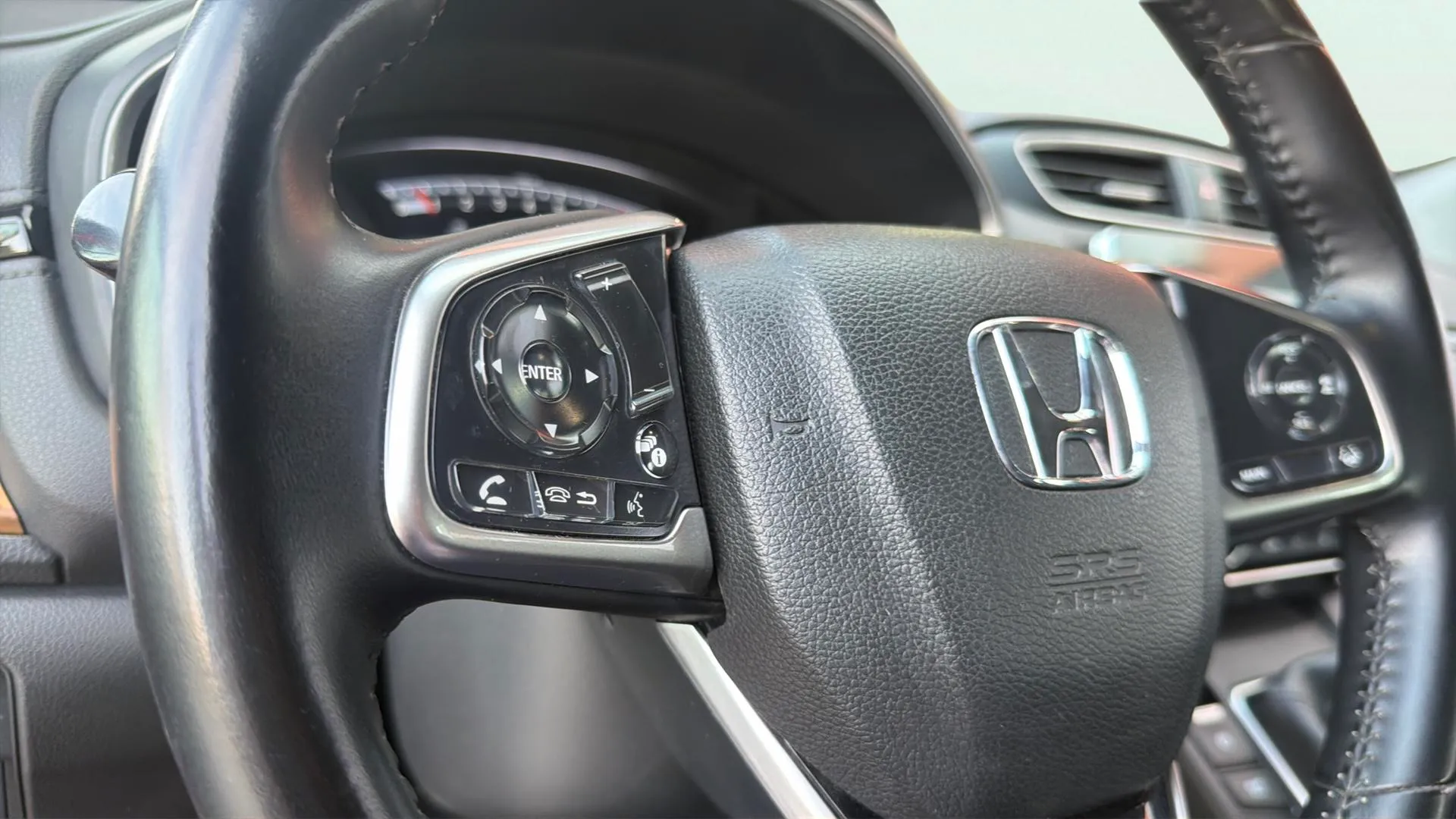 Honda CR-V 1.5 VTEC Turbo 4x2 Comfort - foto 24