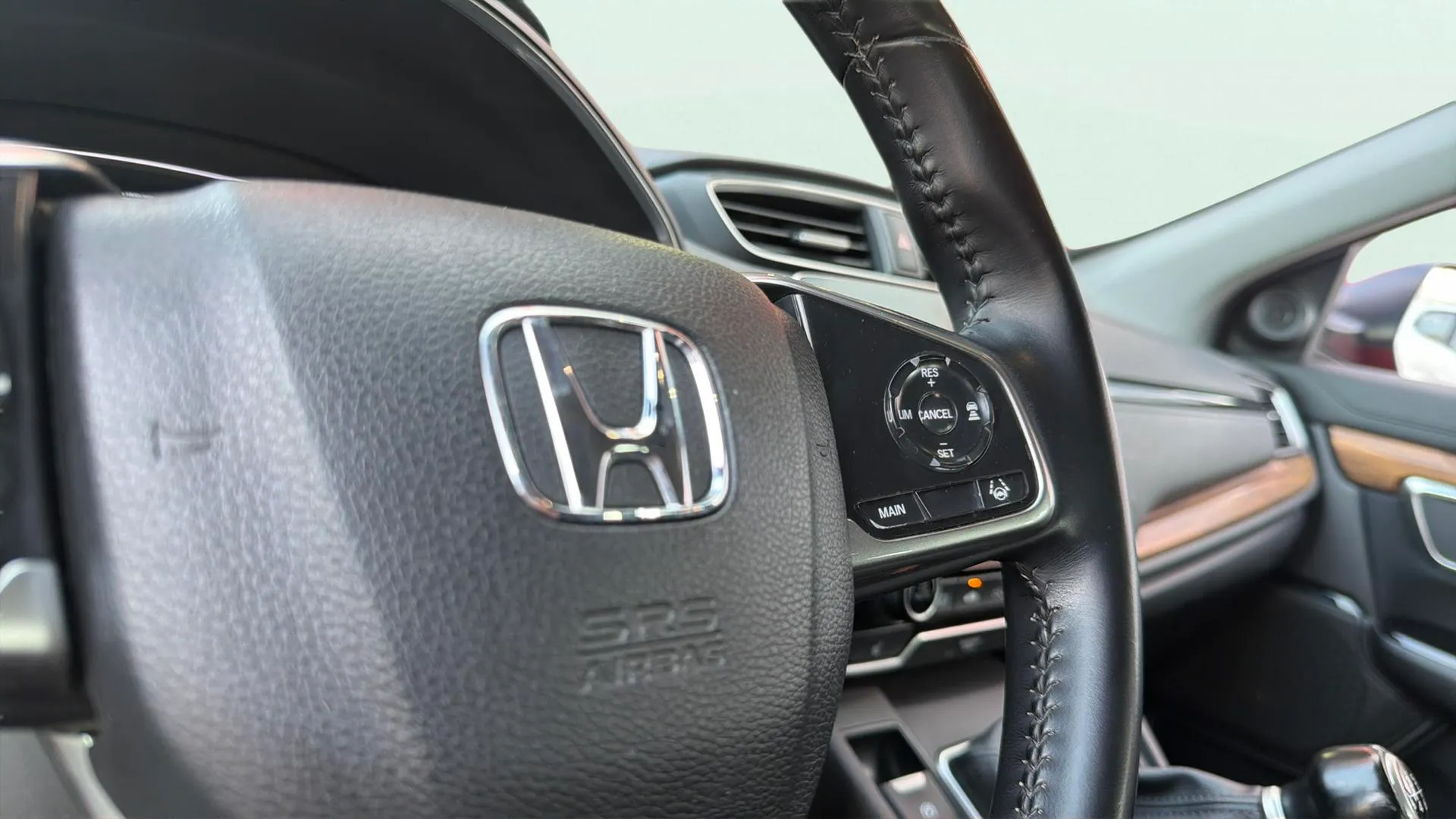 Honda CR-V 1.5 VTEC Turbo 4x2 Comfort - foto 23