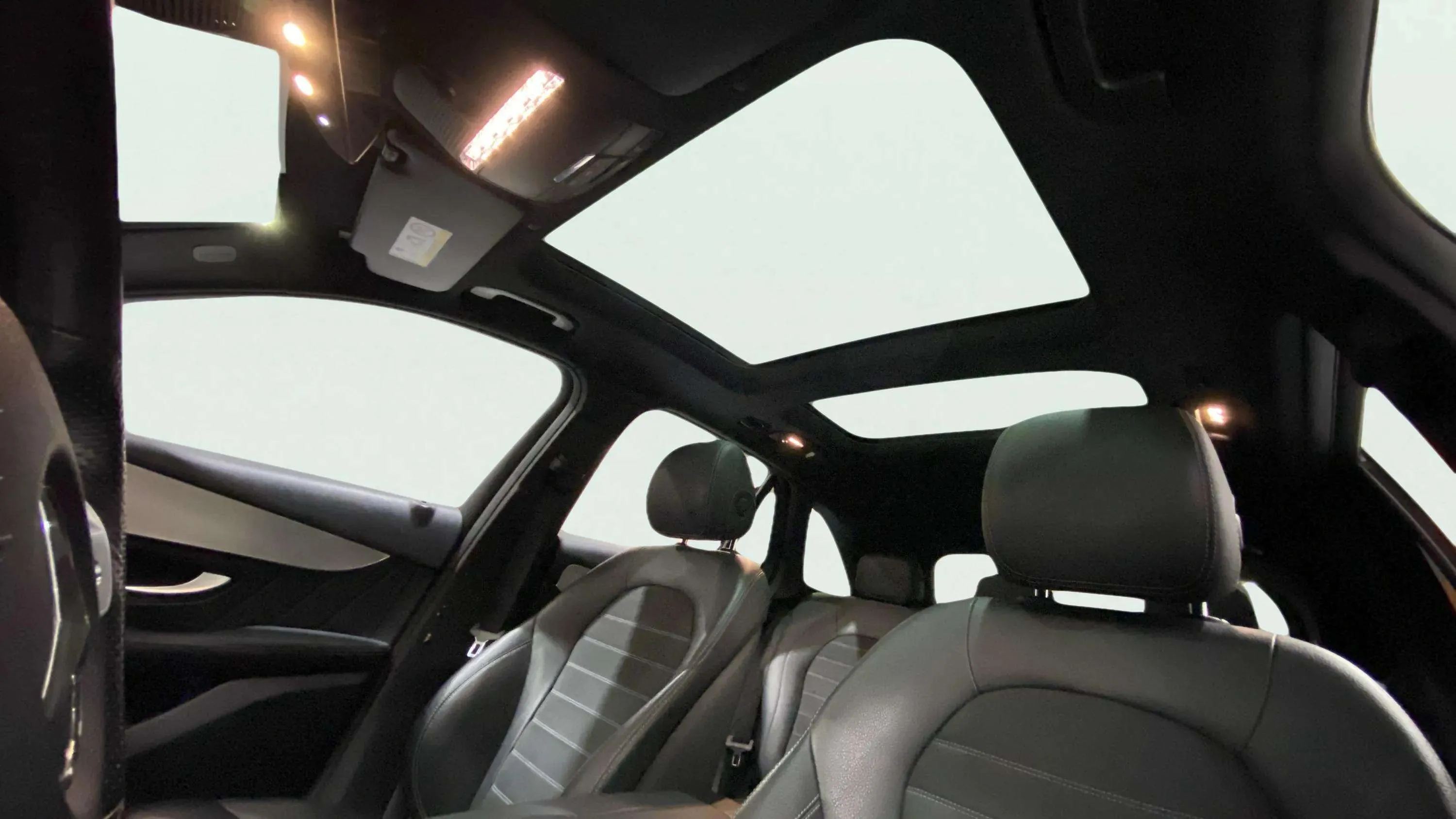 Mercedes-Benz GLC 200 4MATIC - foto 34