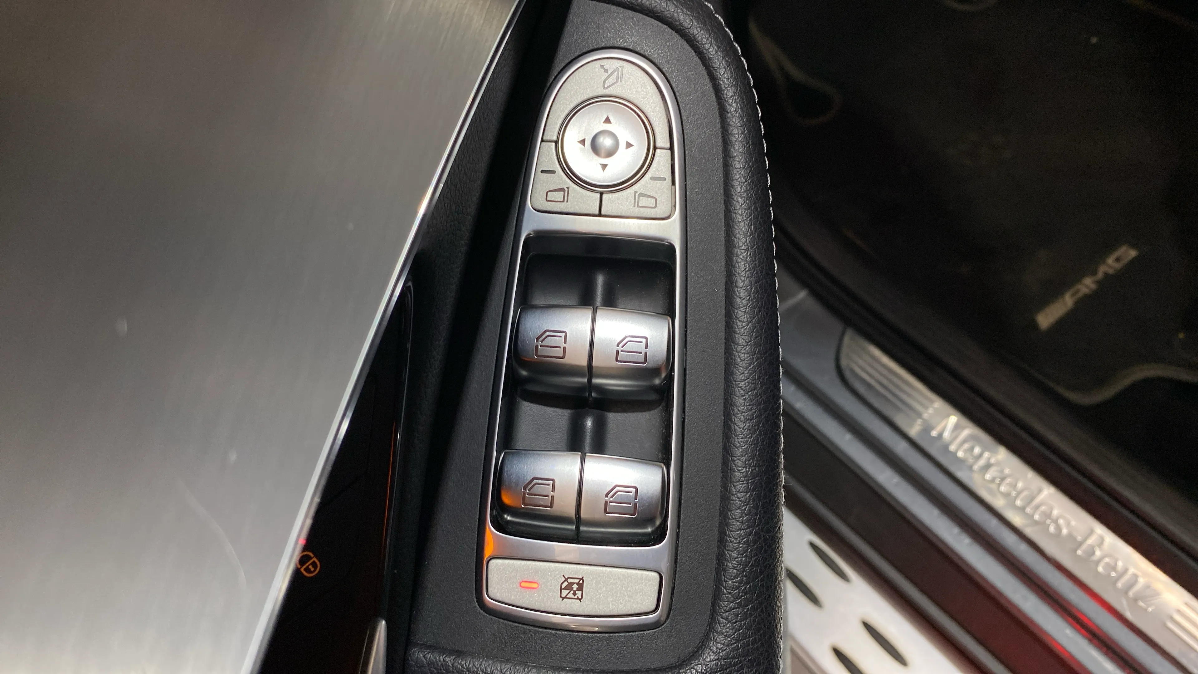 Mercedes-Benz GLC 200 4MATIC - foto 23