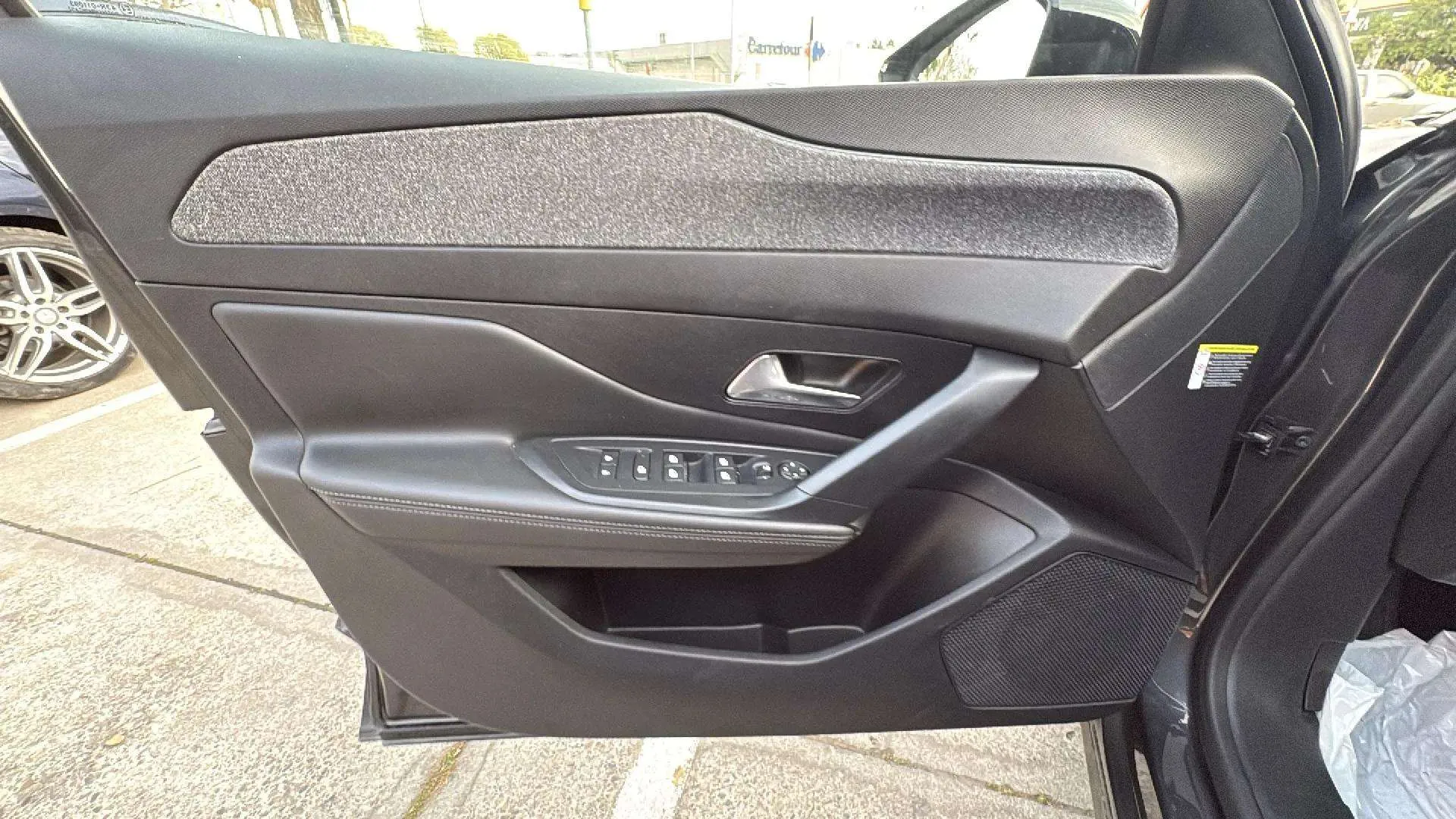 Peugeot 408 Allure Pack PureTech 130 EAT8 - foto 21