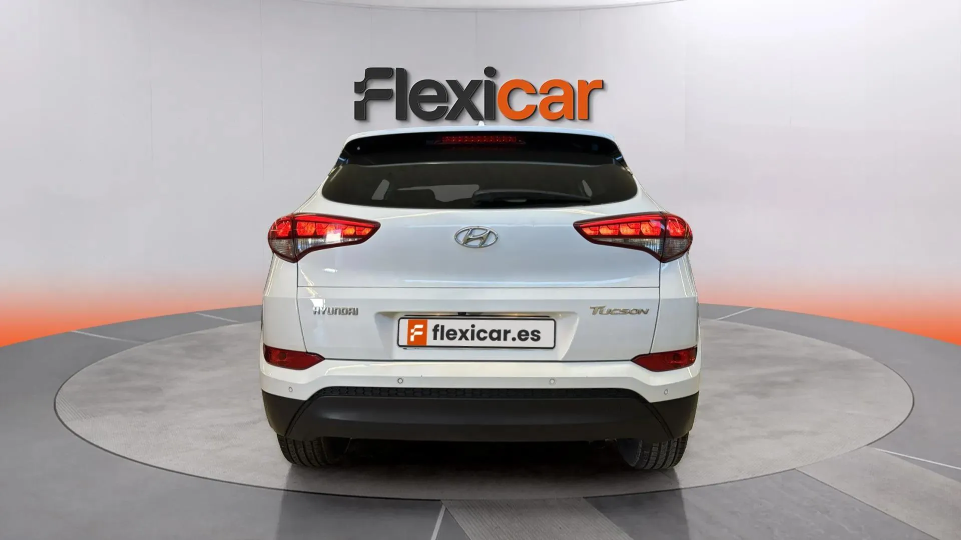 Hyundai Tucson 1.6 GDi BlueDrive Essence 4x2 - foto 5
