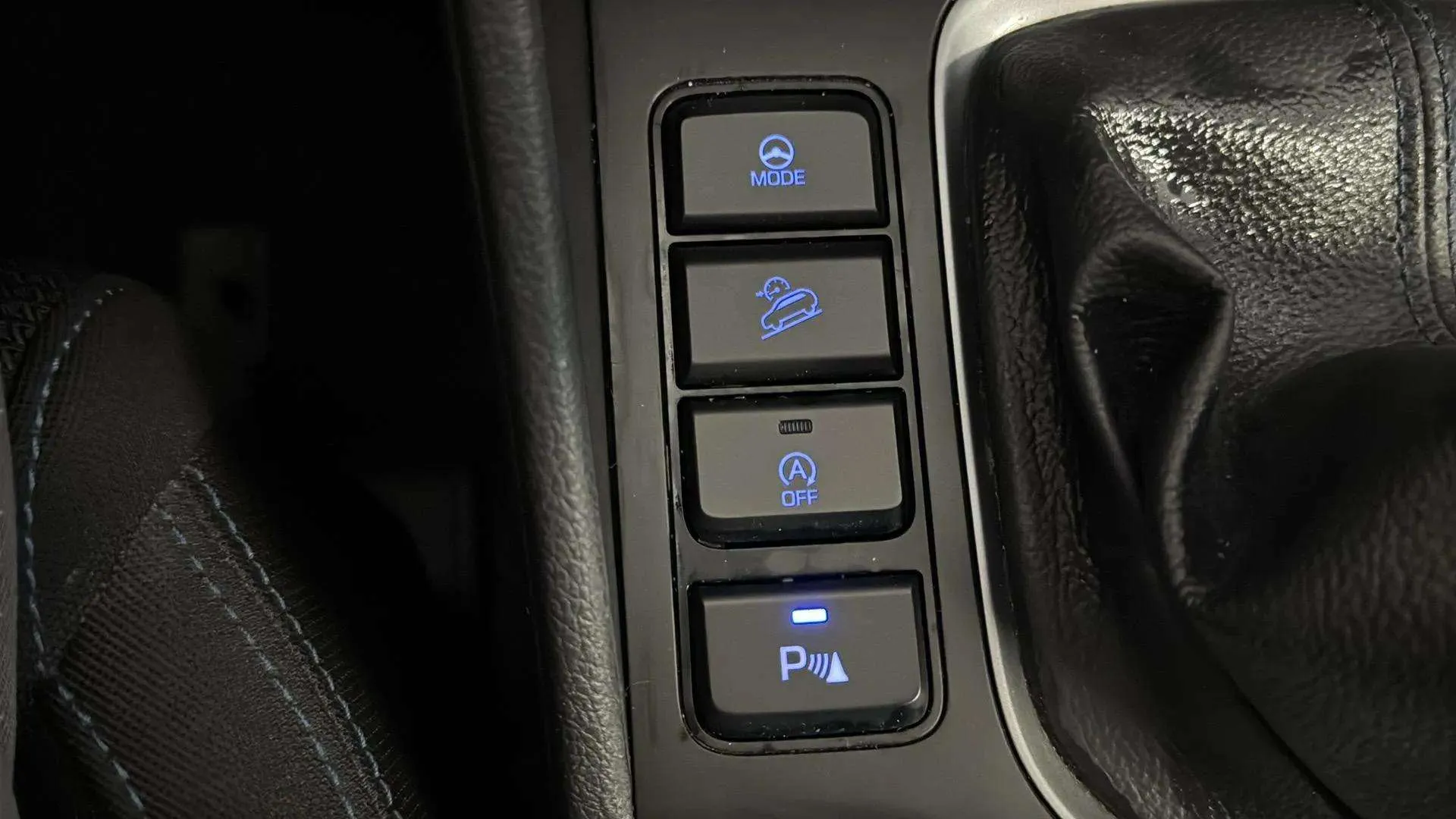Hyundai Tucson 1.6 GDi BlueDrive Essence 4x2 - foto 16