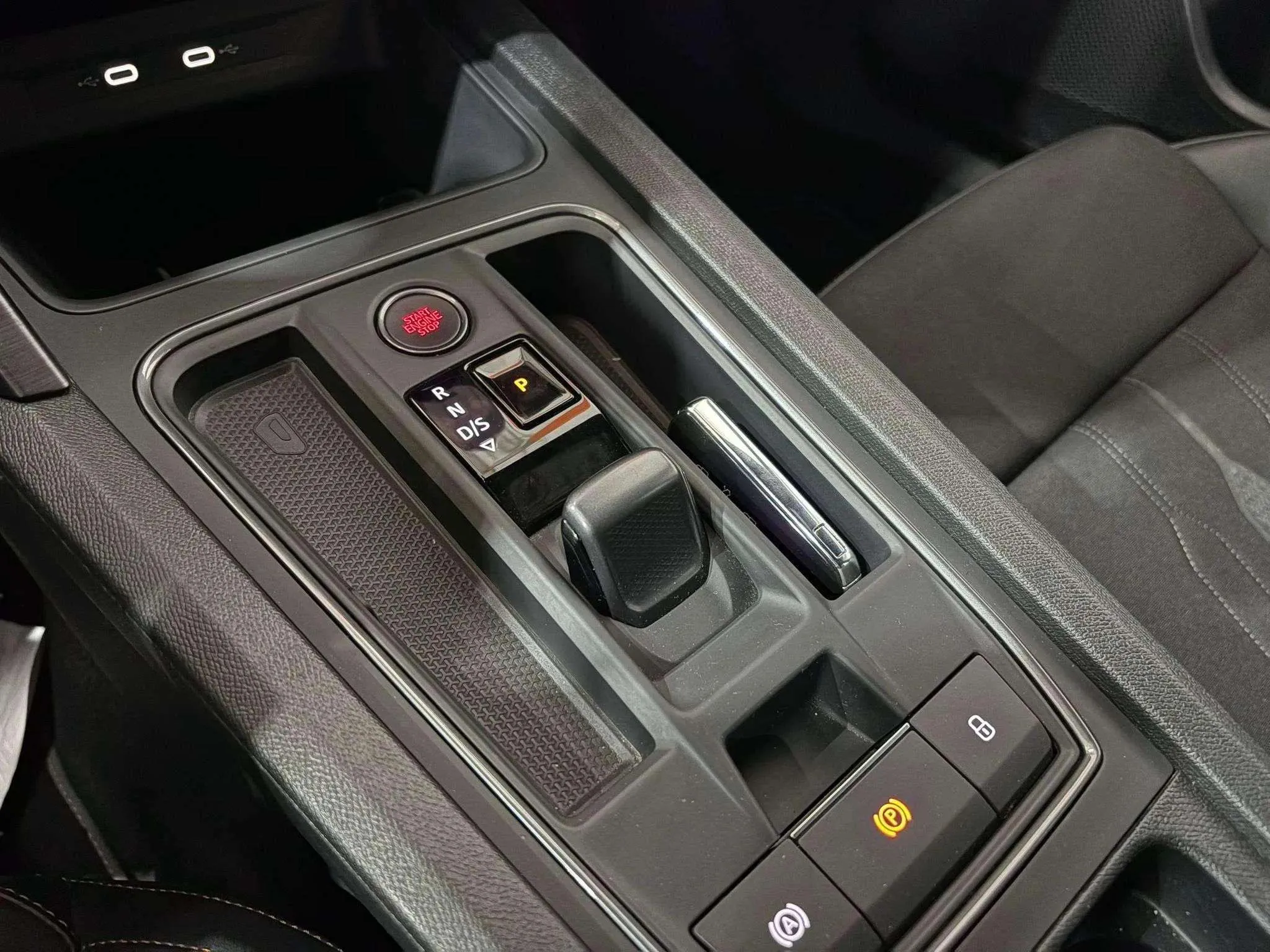 Cupra León SP 1.5 eTSI DSG - foto 24