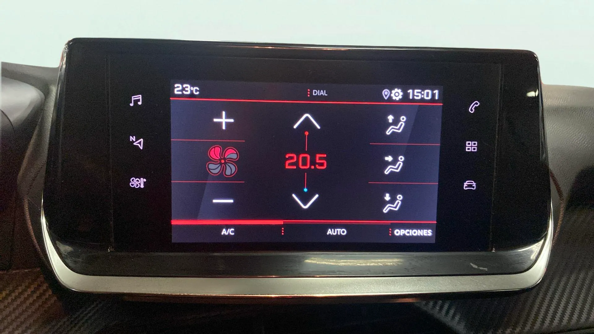 Peugeot 208 PureTech Allure - foto 19