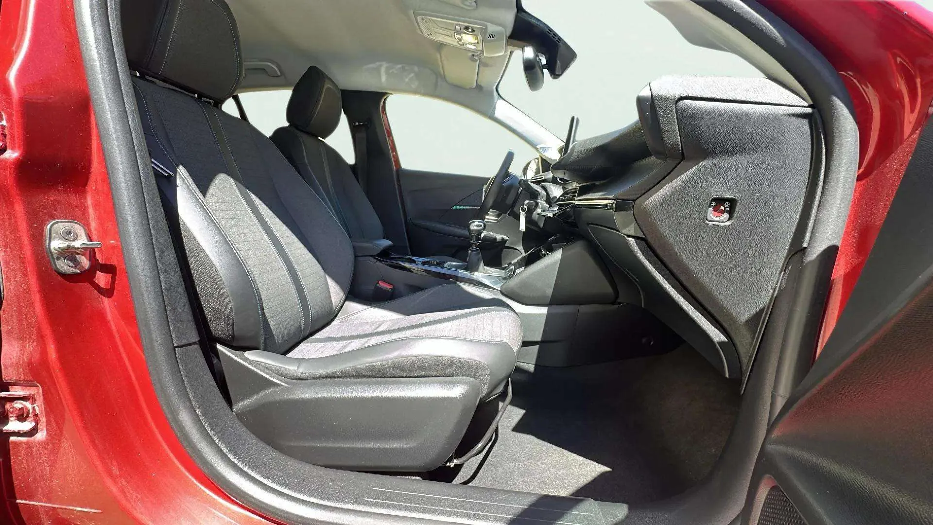 Peugeot 208 PureTech Allure - foto 16