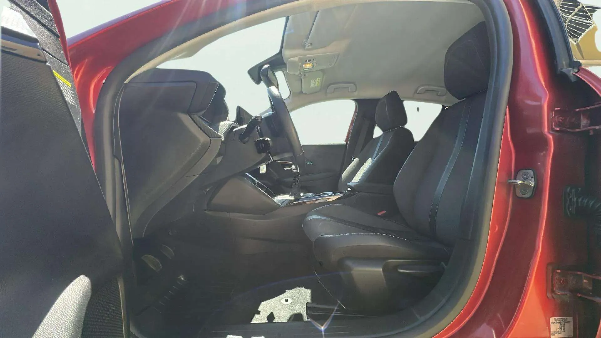 Peugeot 208 PureTech Allure - foto 17