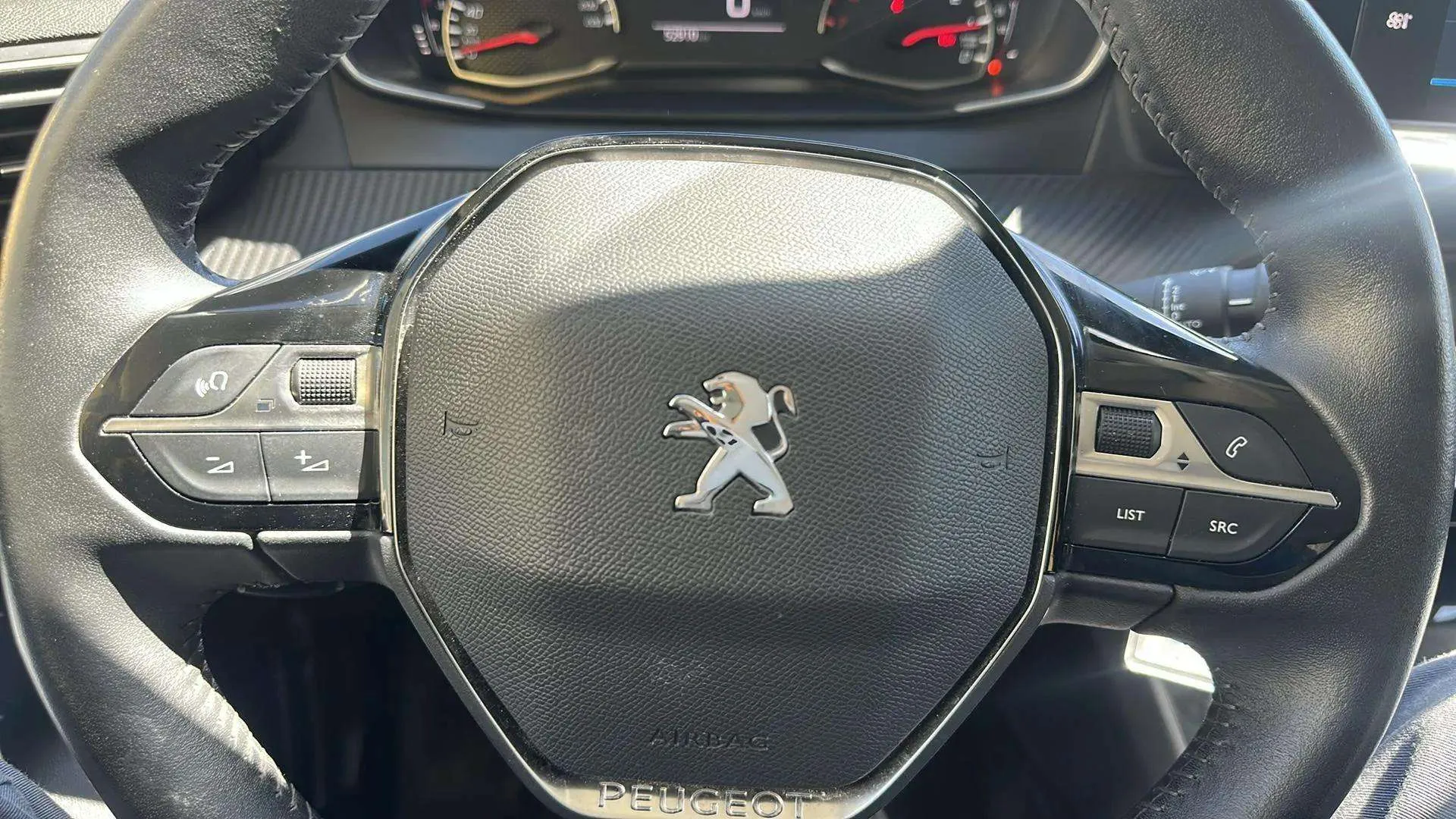 Peugeot 208 PureTech Allure - foto 10
