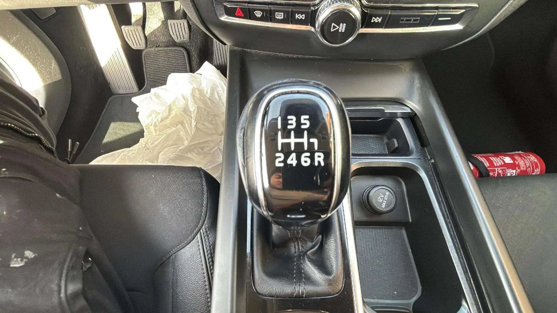 Volvo V60 2.0 D3 - foto 32
