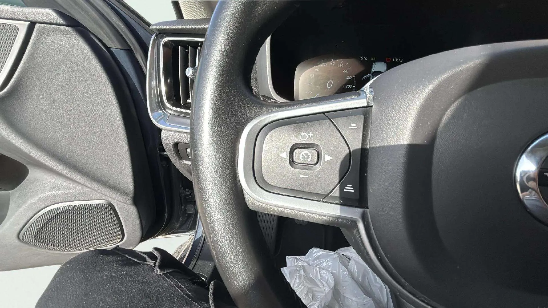 Volvo V60 2.0 D3 - foto 25