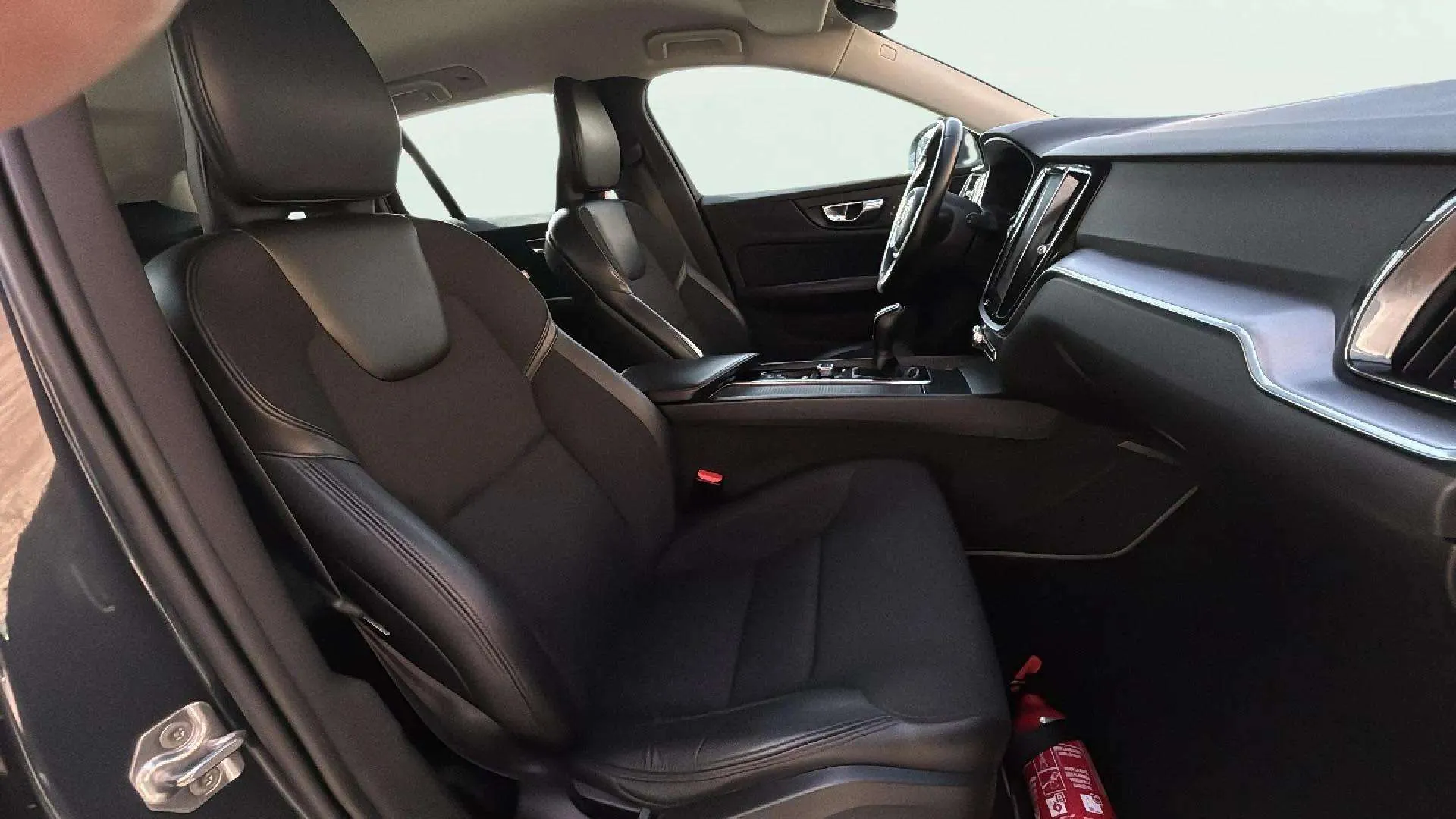 Volvo V60 2.0 D3 - foto 17