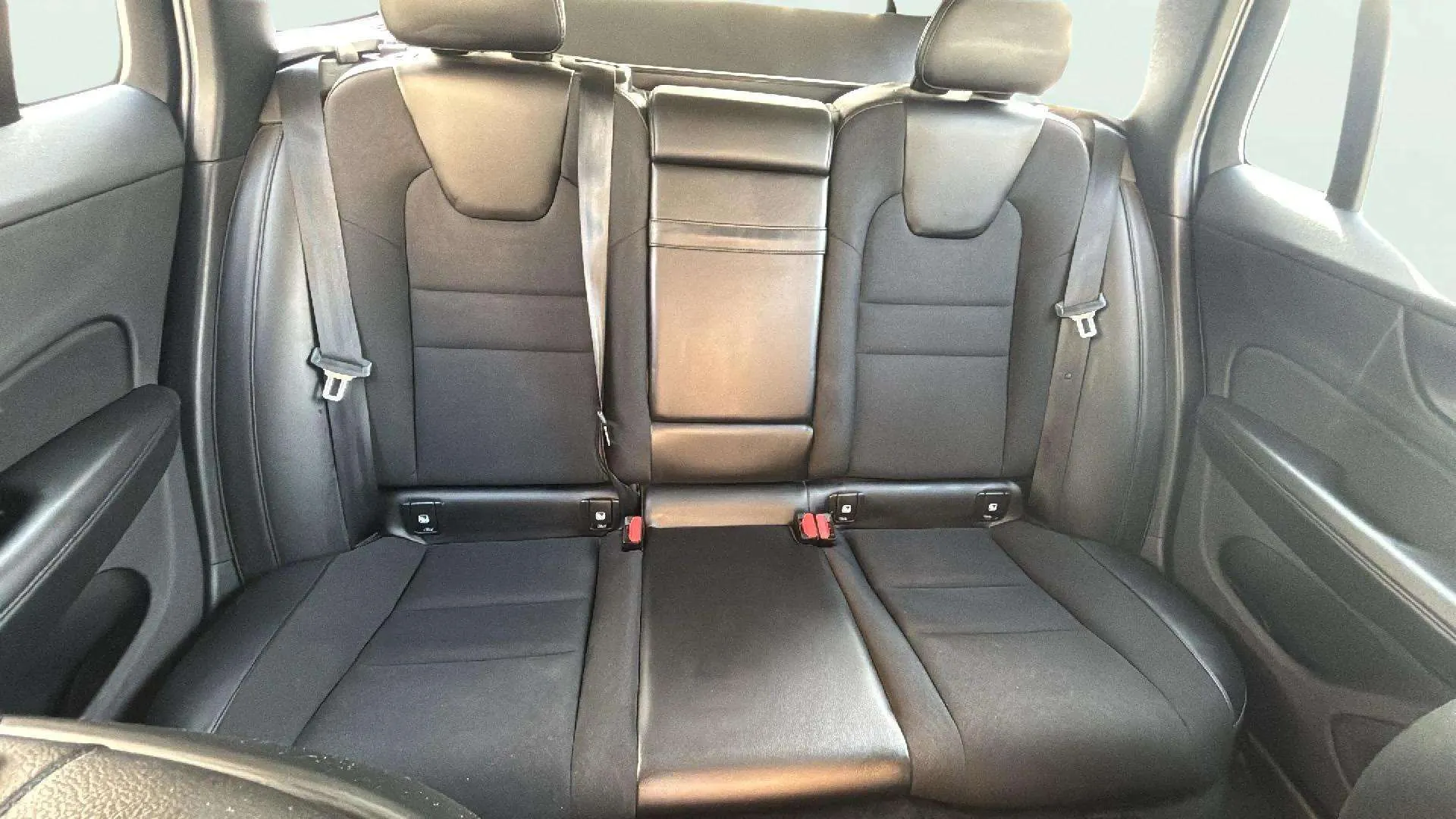 Volvo V60 2.0 D3 - foto 18