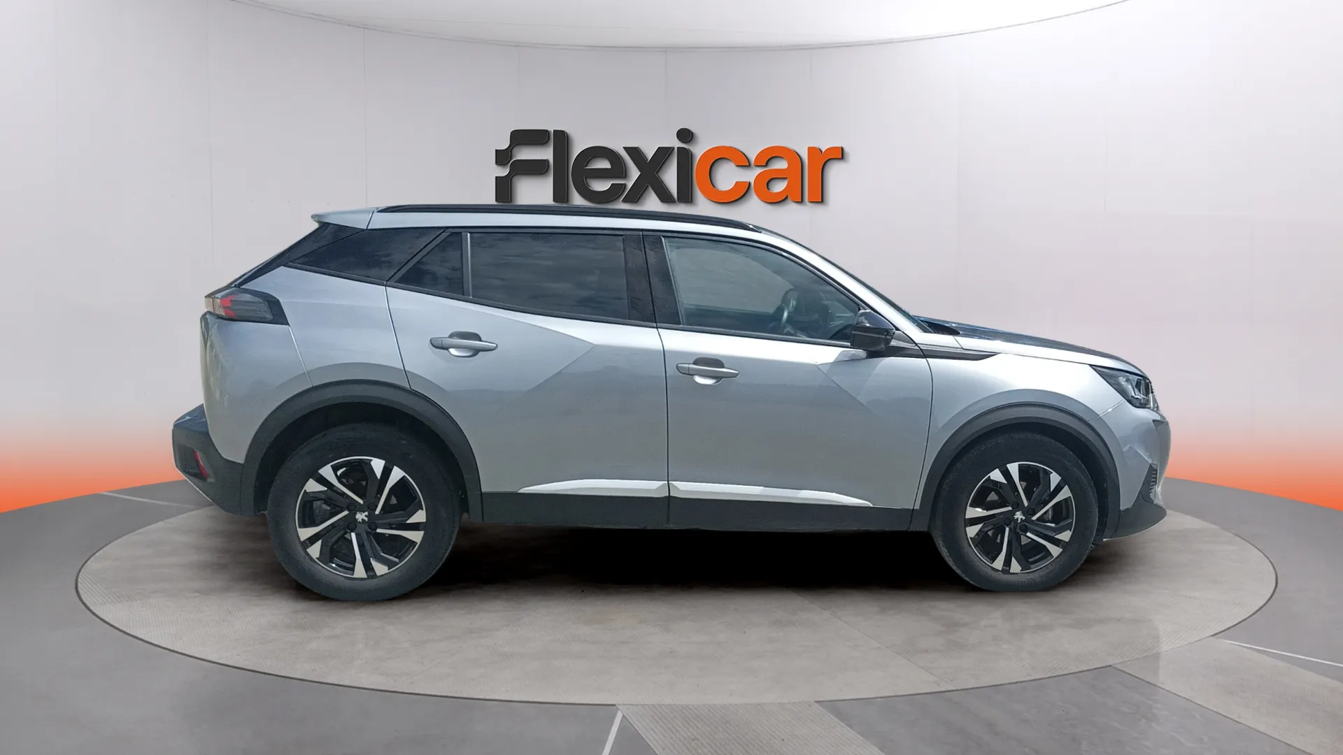 Peugeot 2008 Allure PureTech 100 BVM6 - foto 6