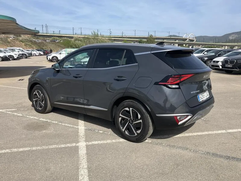 Kia Sportage 1.6 T-GDi MHEV Drive 4x2 - foto 4