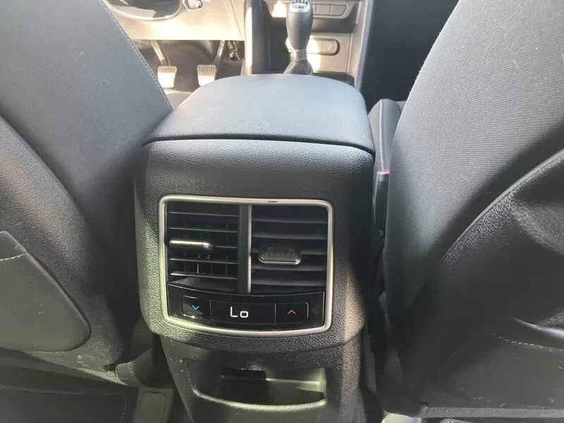 Kia Sportage 1.6 T-GDi MHEV Drive 4x2 - foto 34