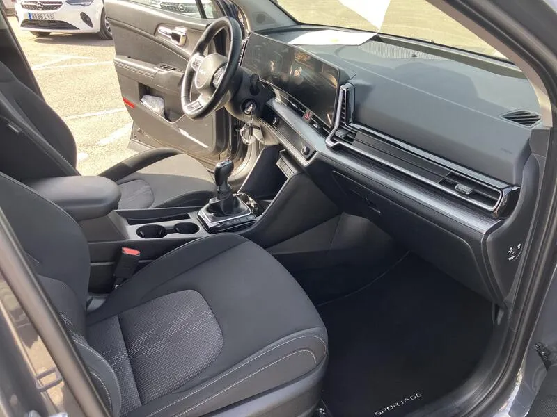 Kia Sportage 1.6 T-GDi MHEV Drive 4x2 - foto 32
