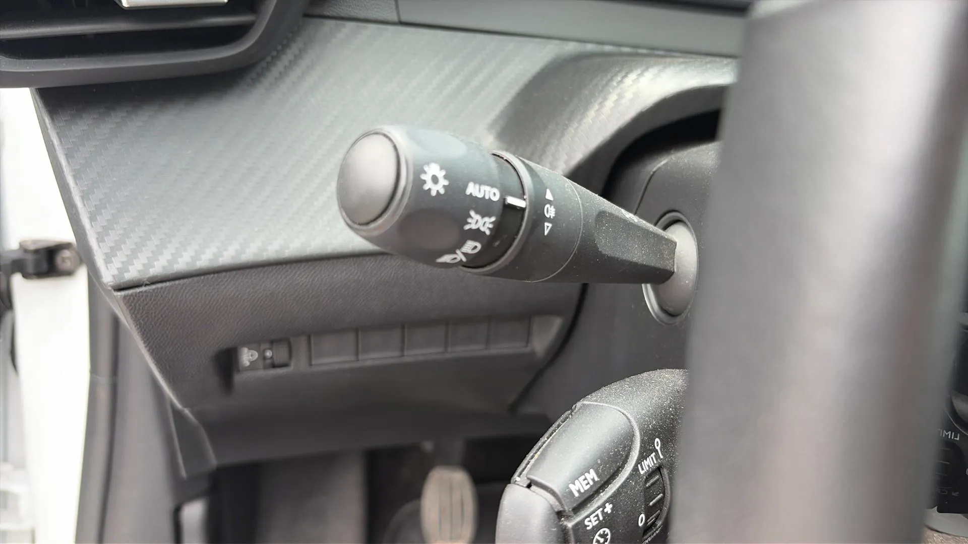 Peugeot 208 Style Gasolina 100 - foto 14