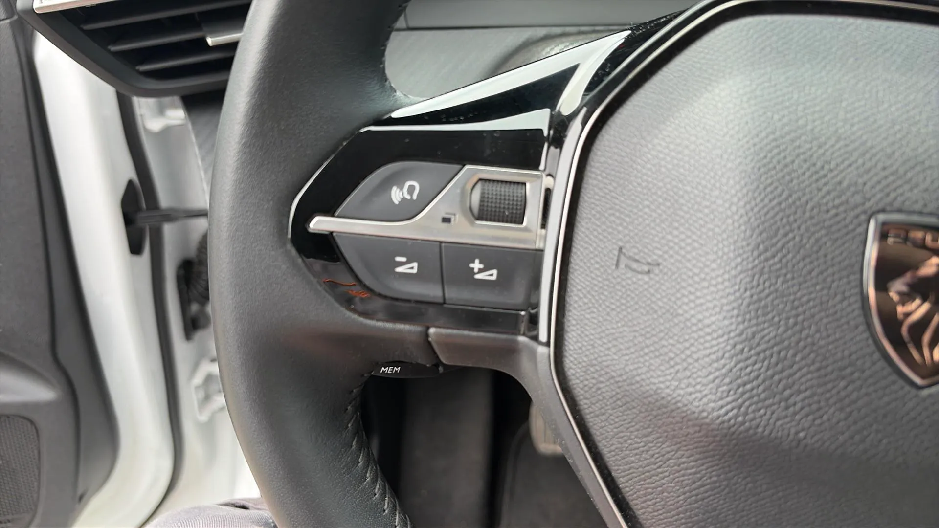 Peugeot 208 Style Gasolina 100 - foto 16