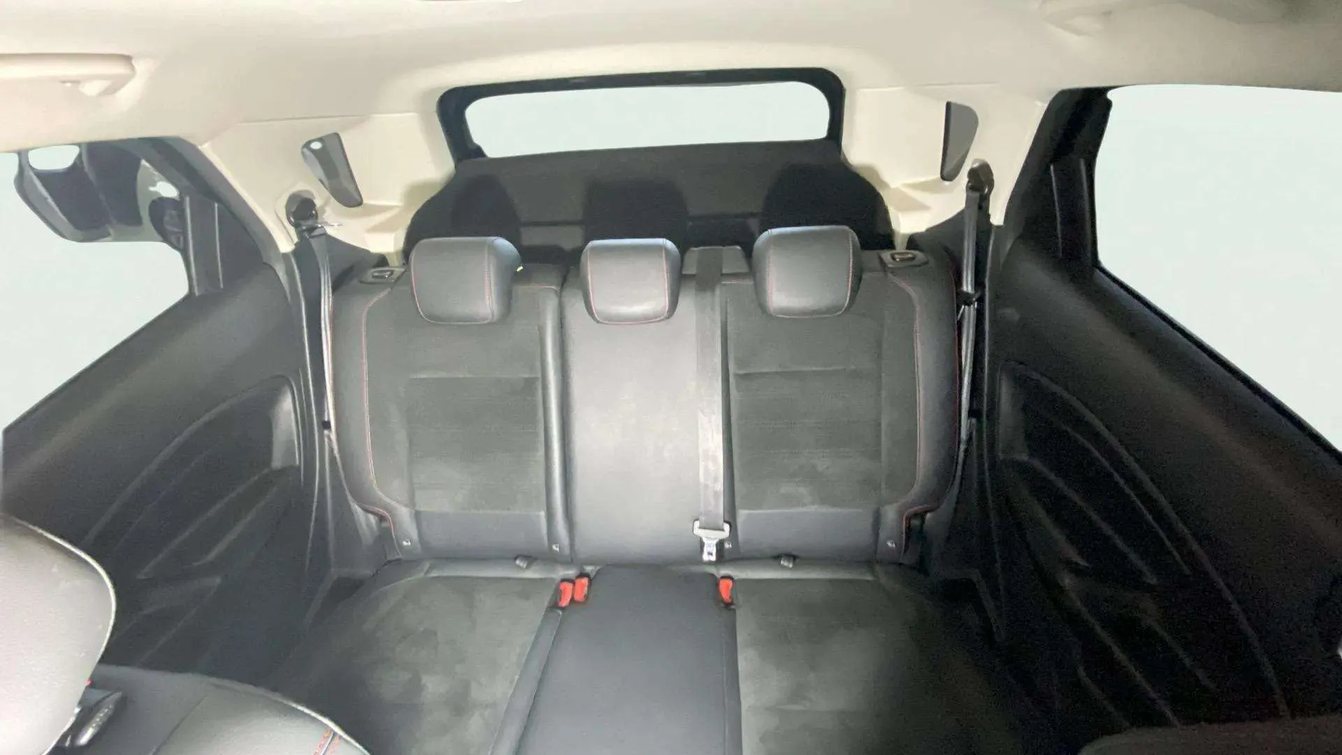 Ford EcoSport 1.0T EcoBoost ST Line - foto 17