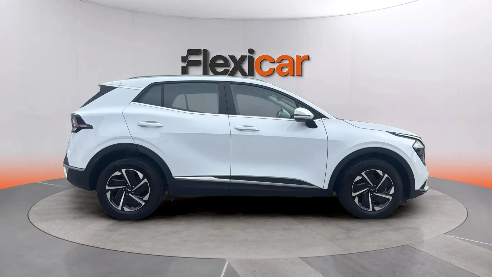 Kia Sportage 1.6 T-GDi HEV Drive 4x2 - foto 8